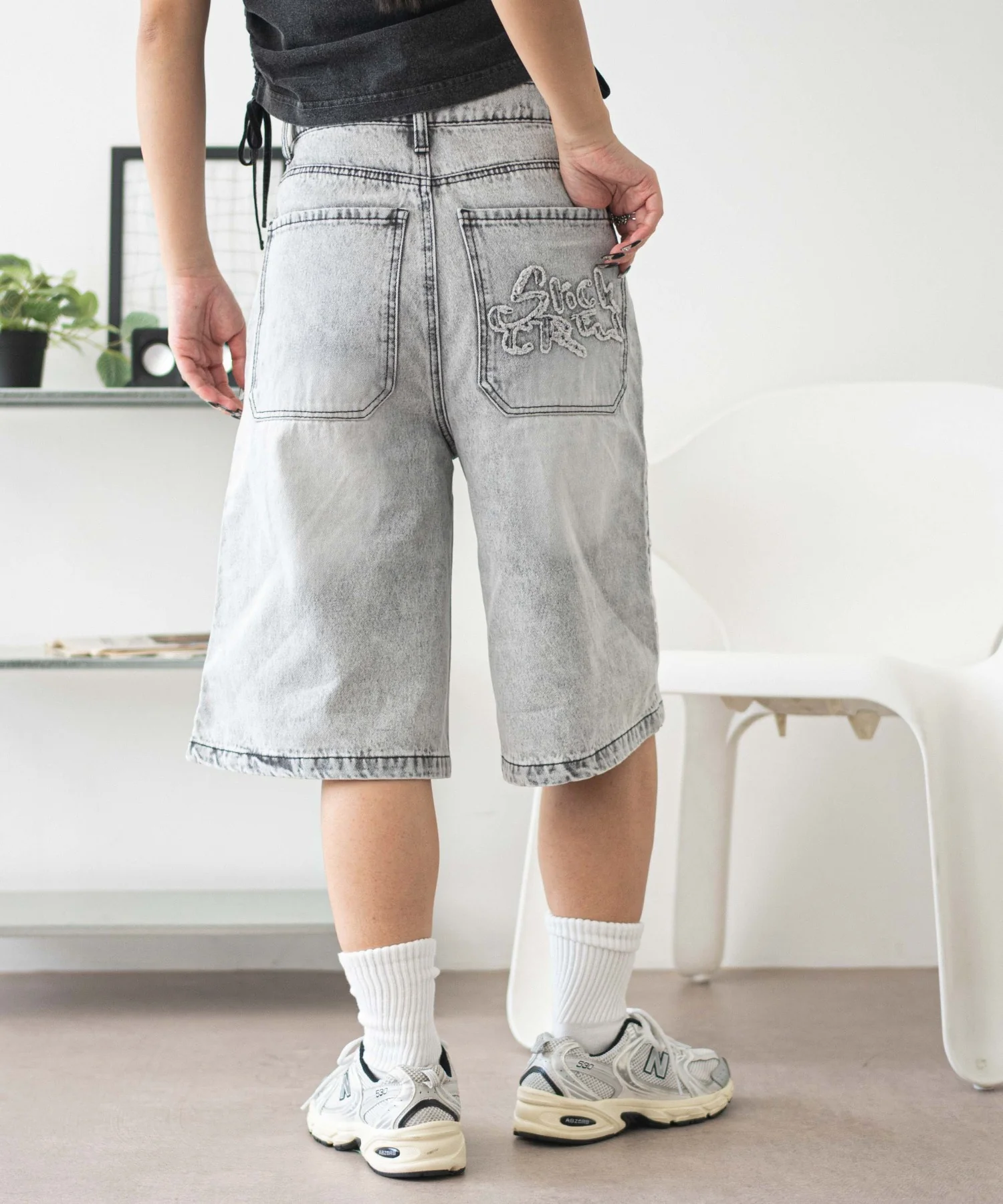 ロゴスタッズハーフパンツ - Image 13