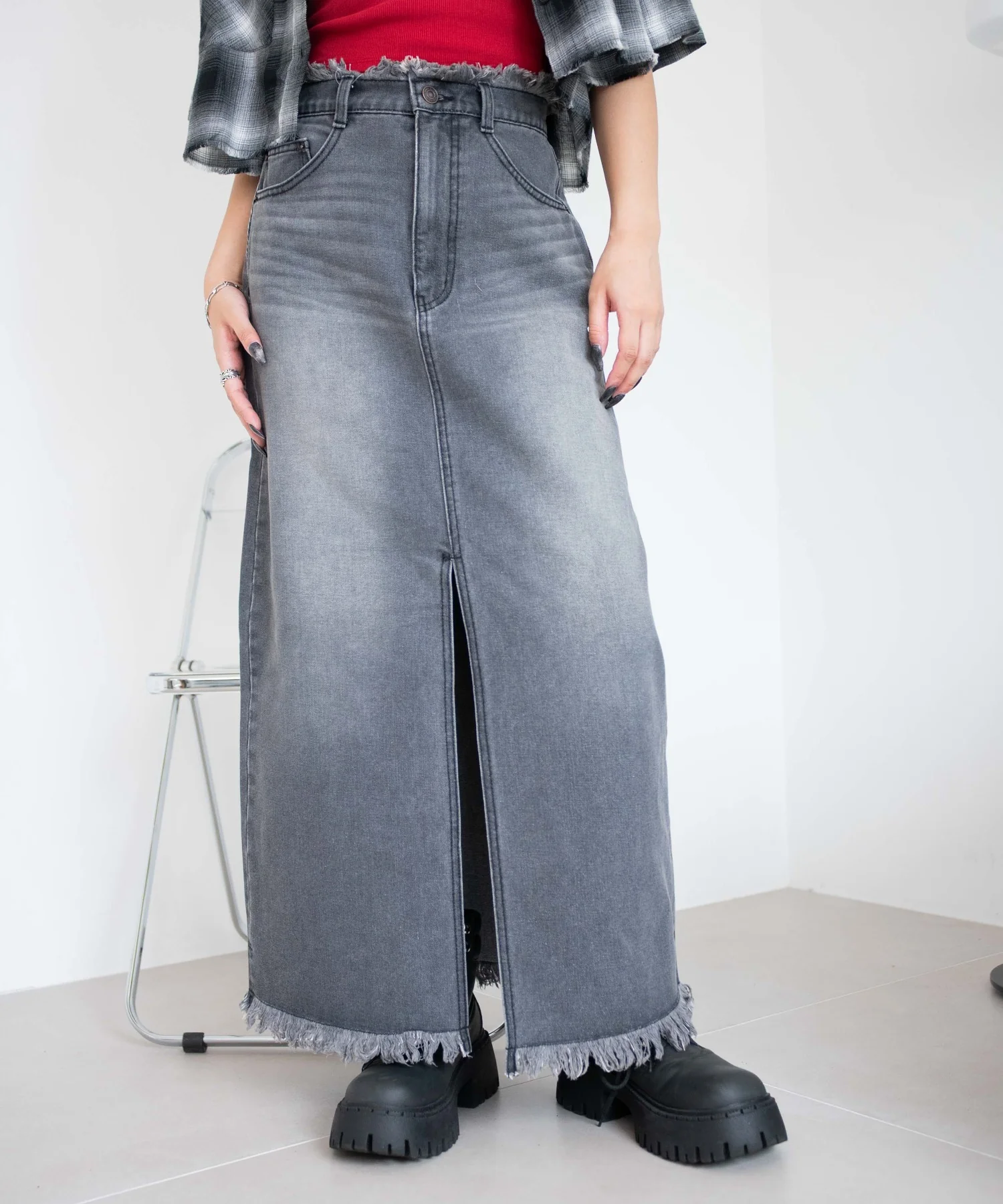 フリンジロングスリットデニムスカート - Image 2