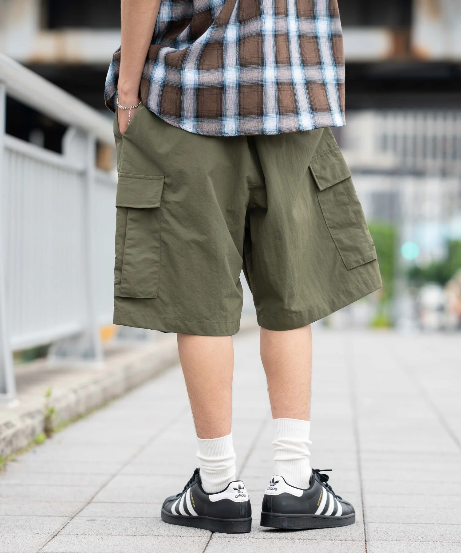 ナイロンイージーバギーカーゴショーツ - Image 14
