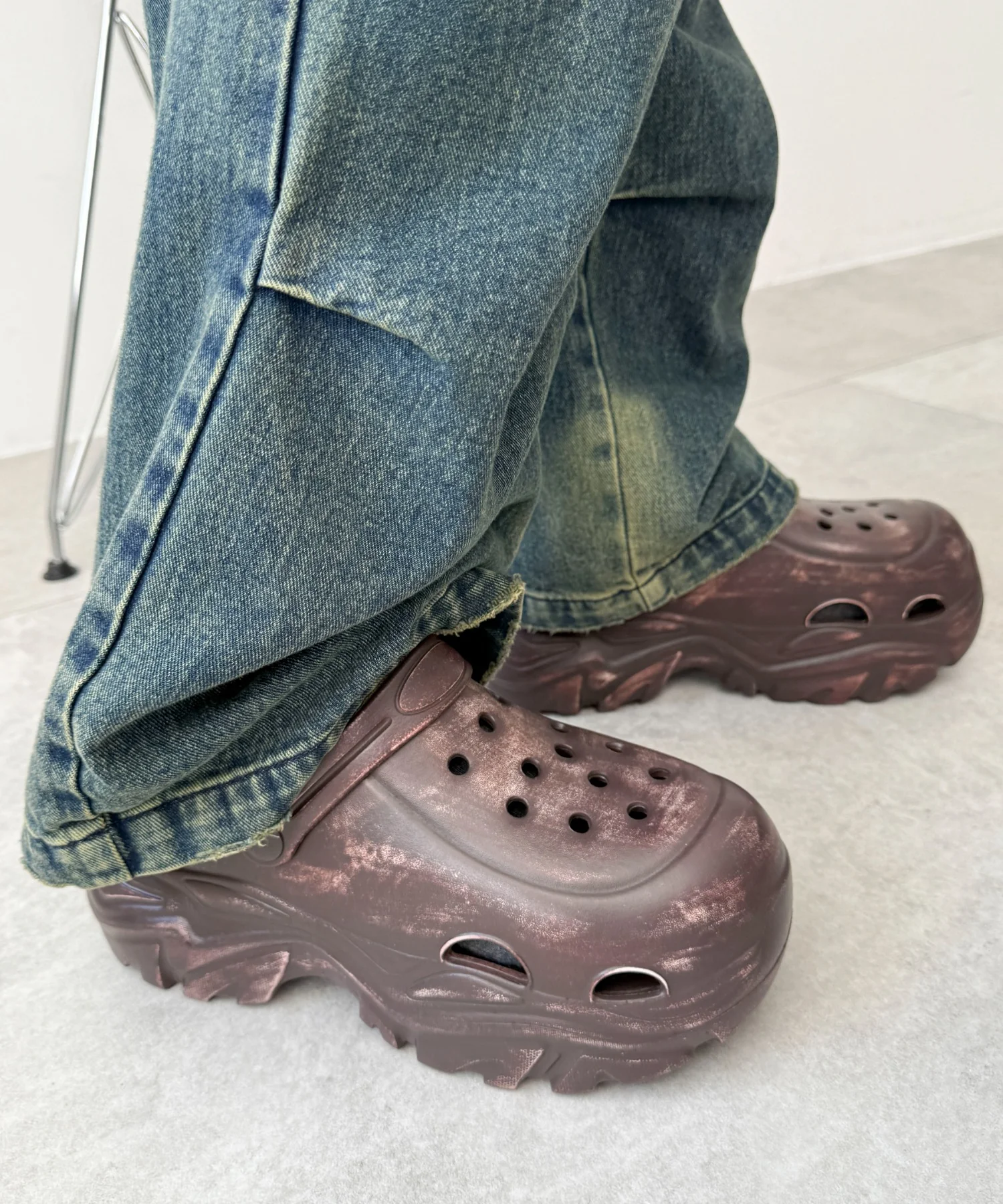 厚底グランジラバーサンダル - Image 12