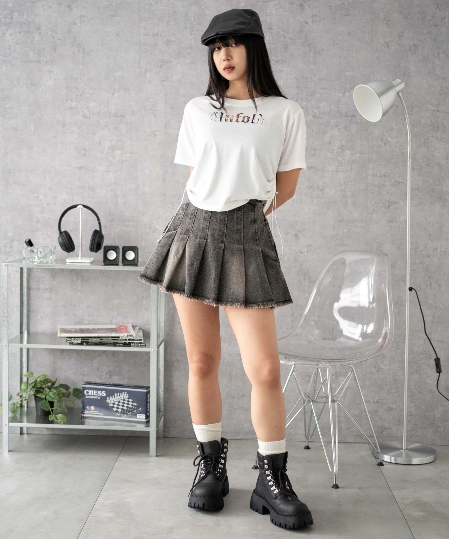 グラフィックストッパードロストショートT - Image 14