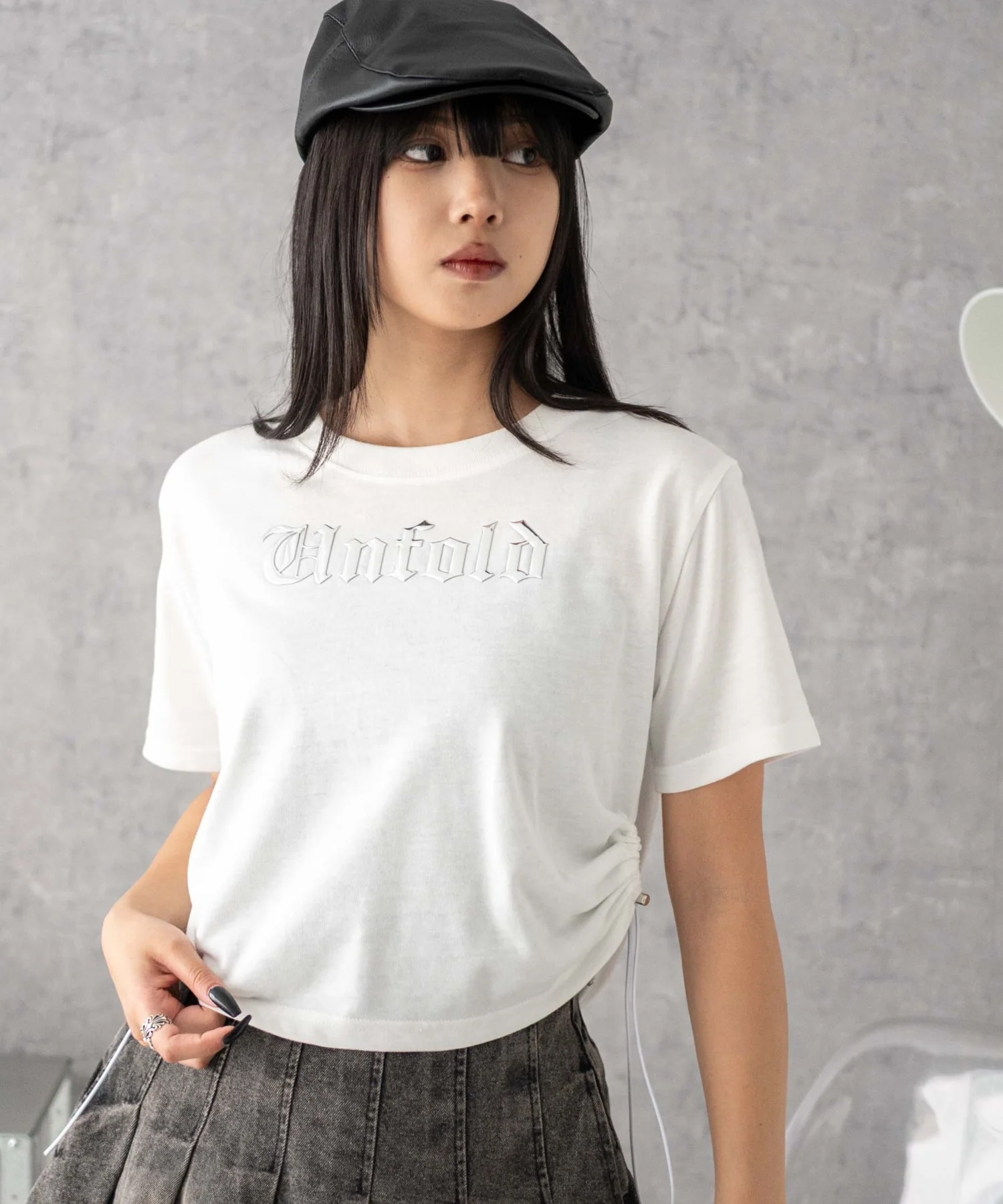 グラフィックストッパードロストショートT - Image 2