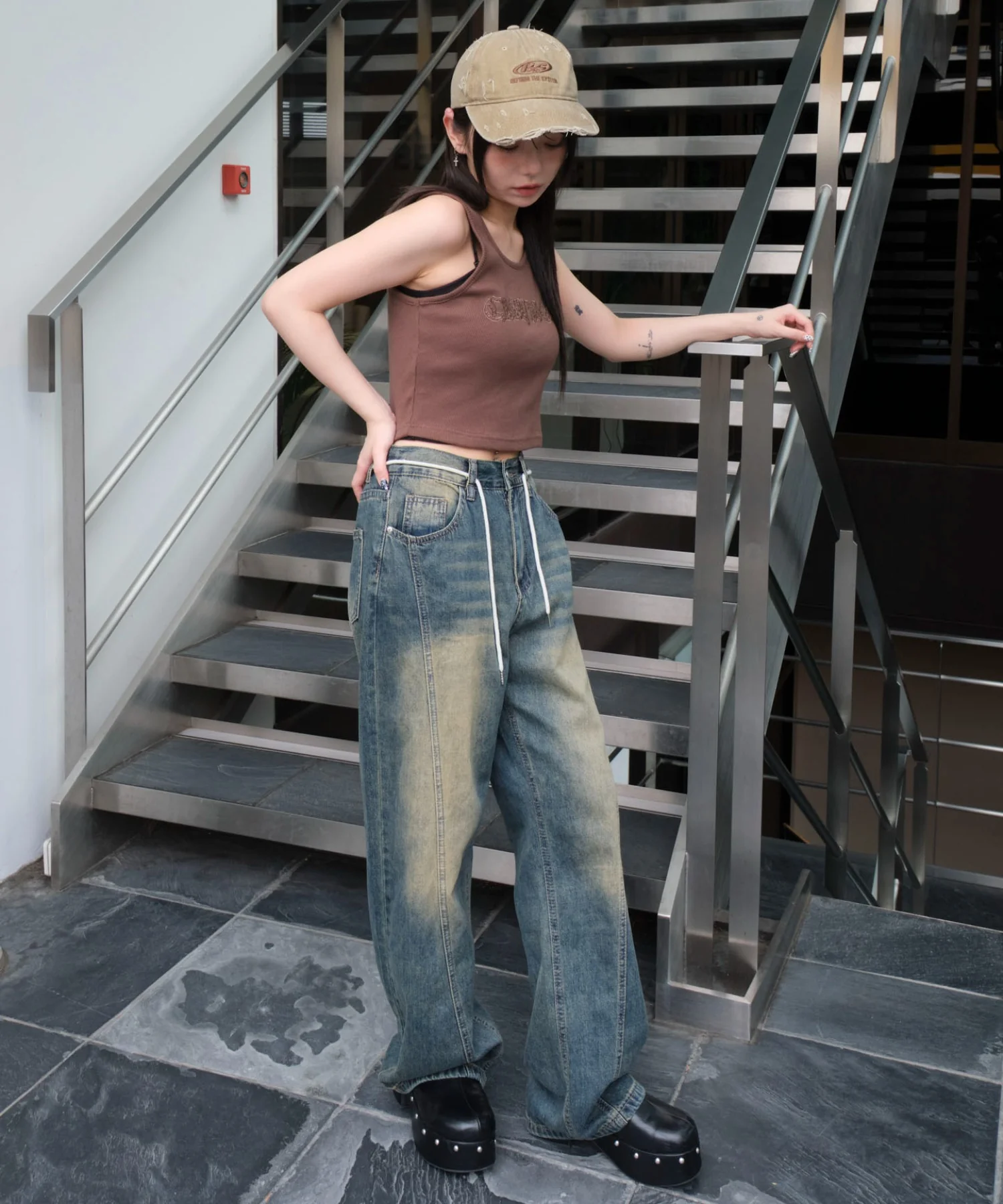 スタッズグラフィックタンク - Image 4