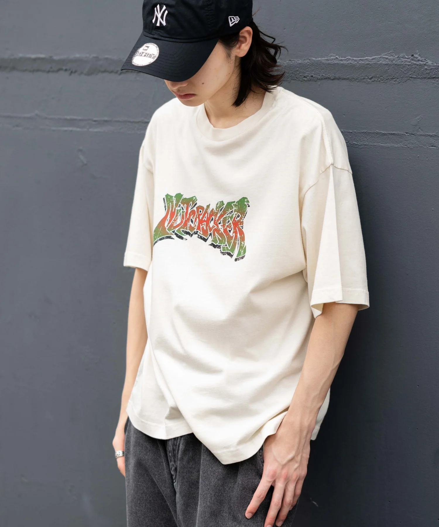 コンパクトフィットピグメントグラフィックT（SS） - Image 20