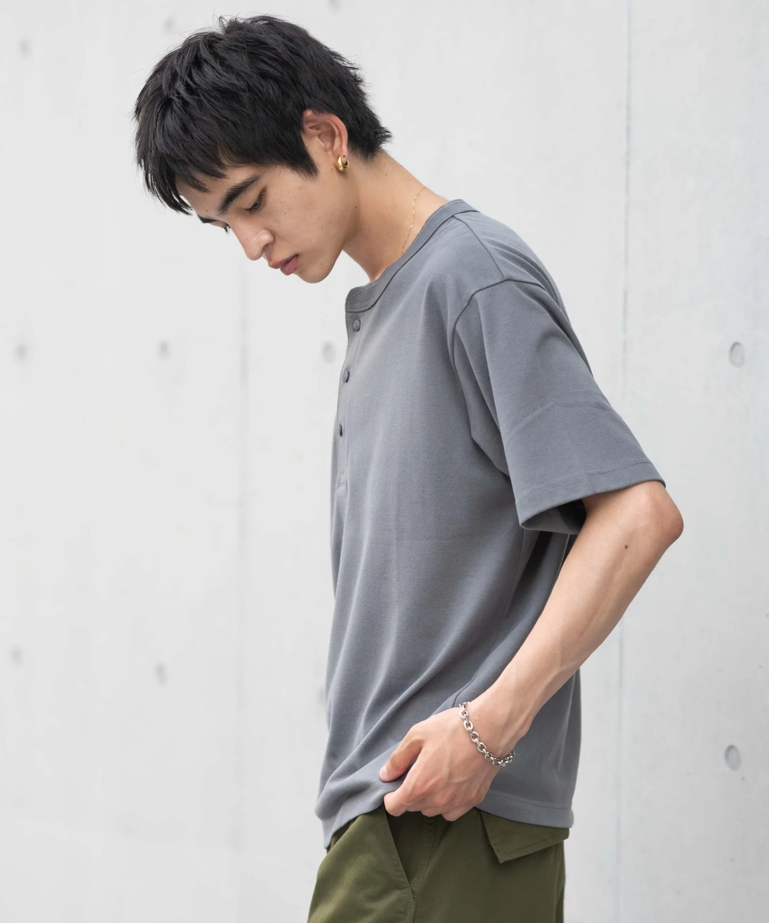 リラックスフィットヘンリーネックT（SS） - Image 32