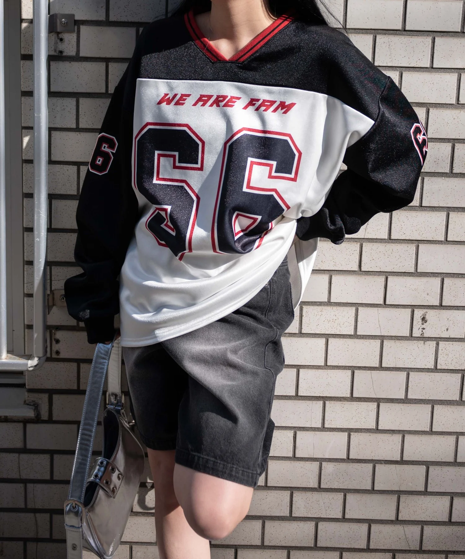 VネックナンバリングサテンBIGスウェット - Image 8