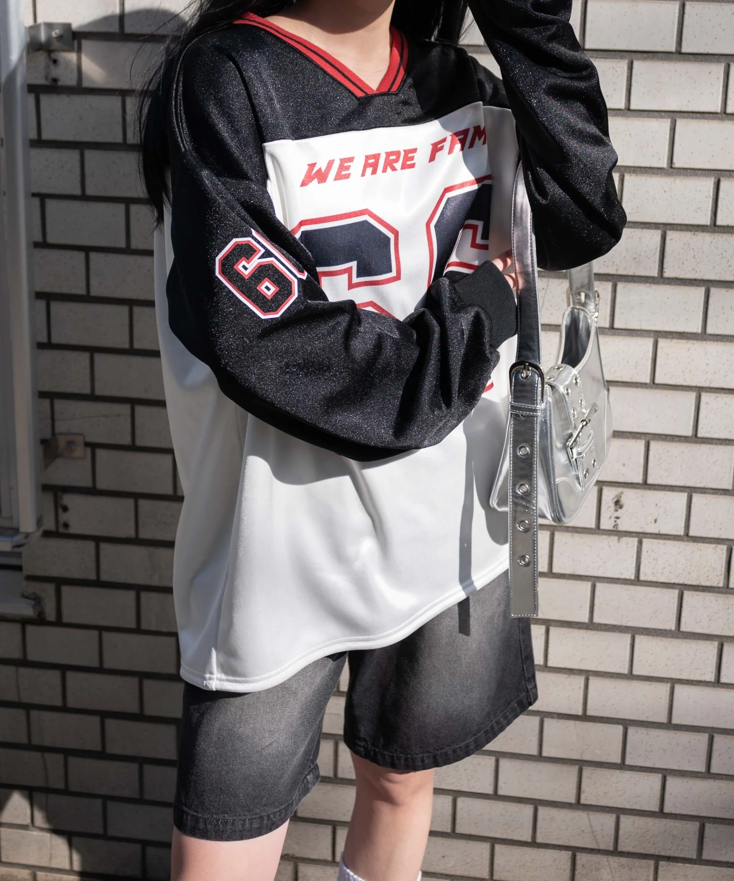 VネックナンバリングサテンBIGスウェット - Image 9