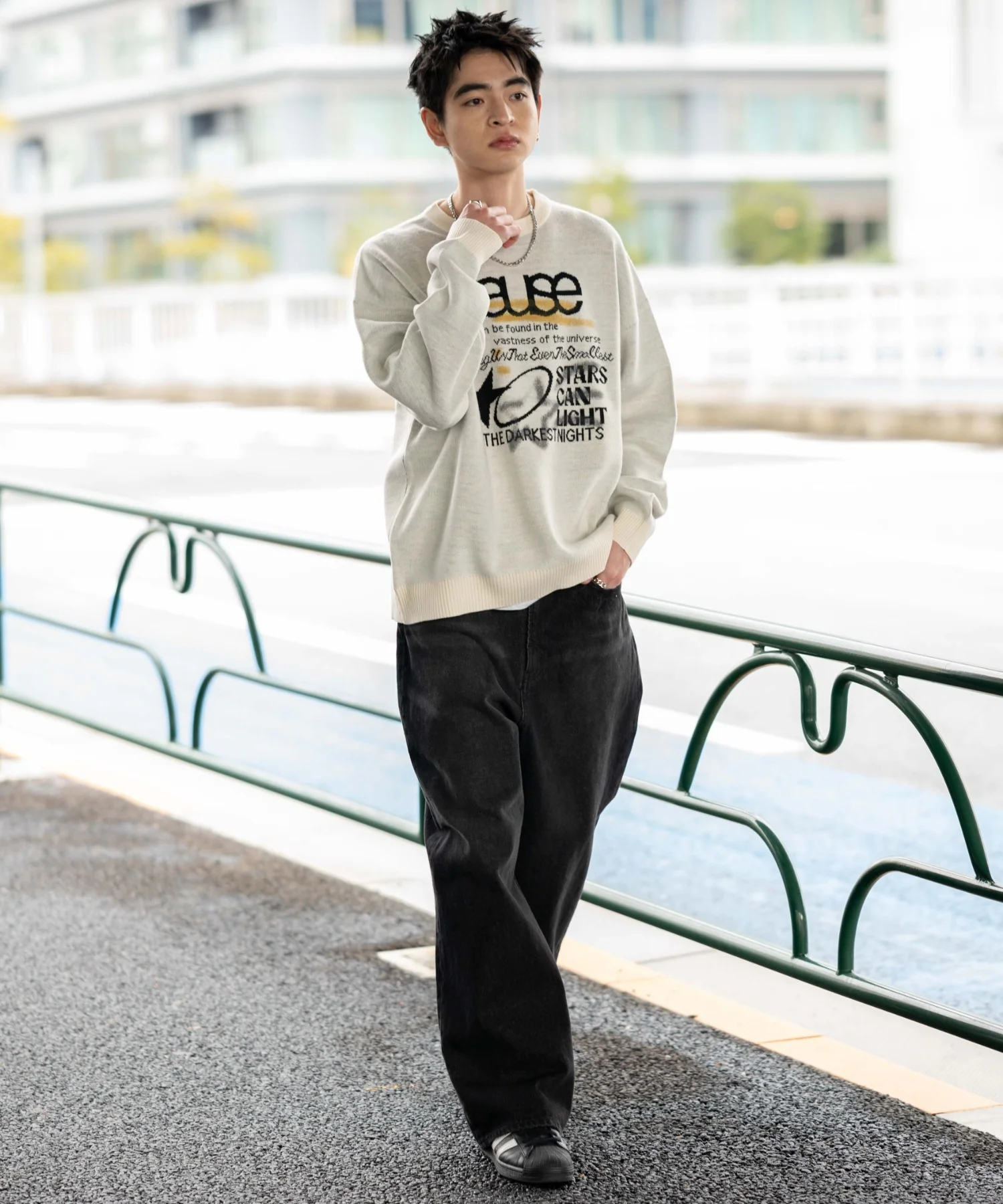 スプレーグラフィックニットプルオーバー - Image 16