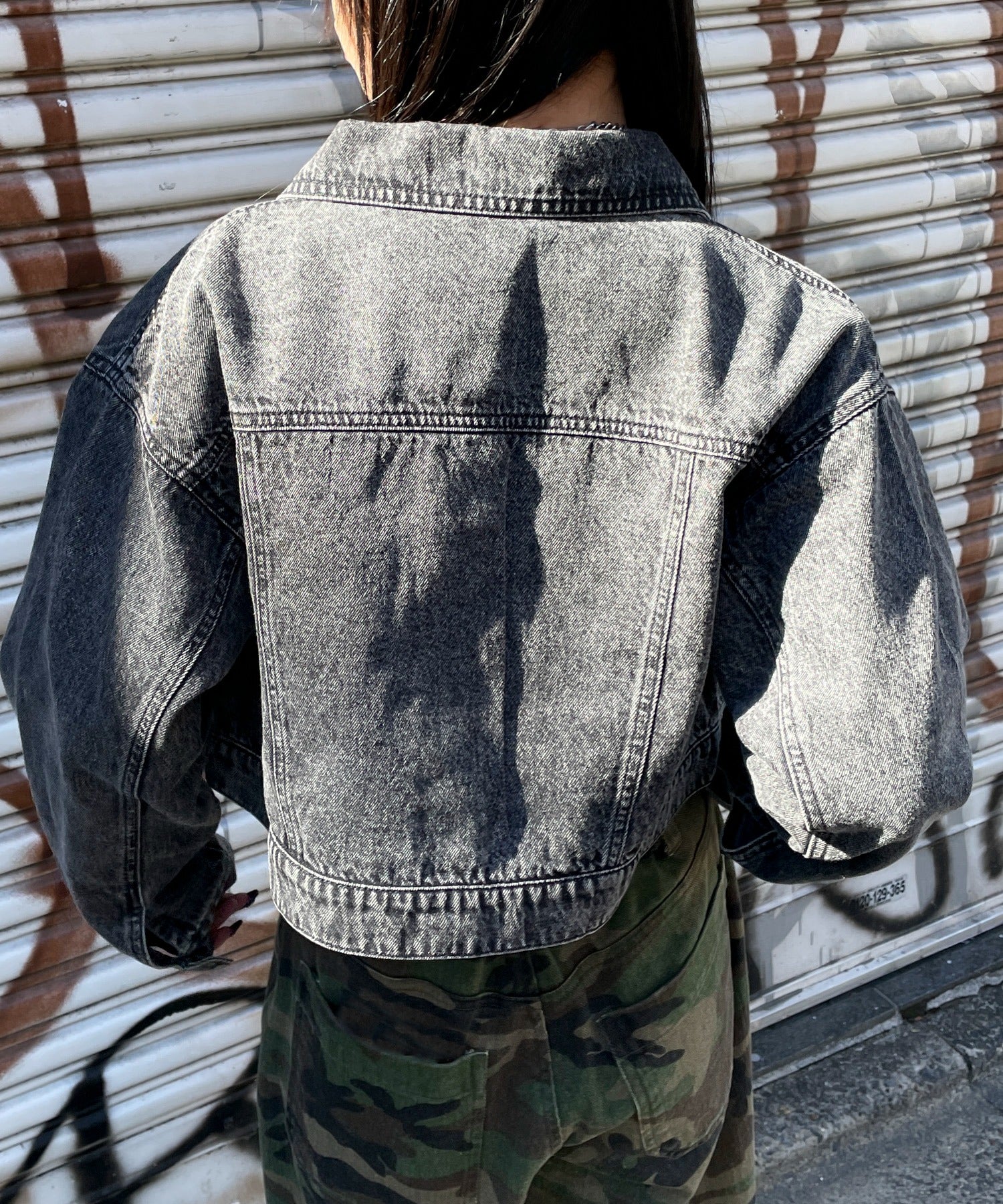 ヴィンテージウォッシュショートデニムジャケット - Image 12