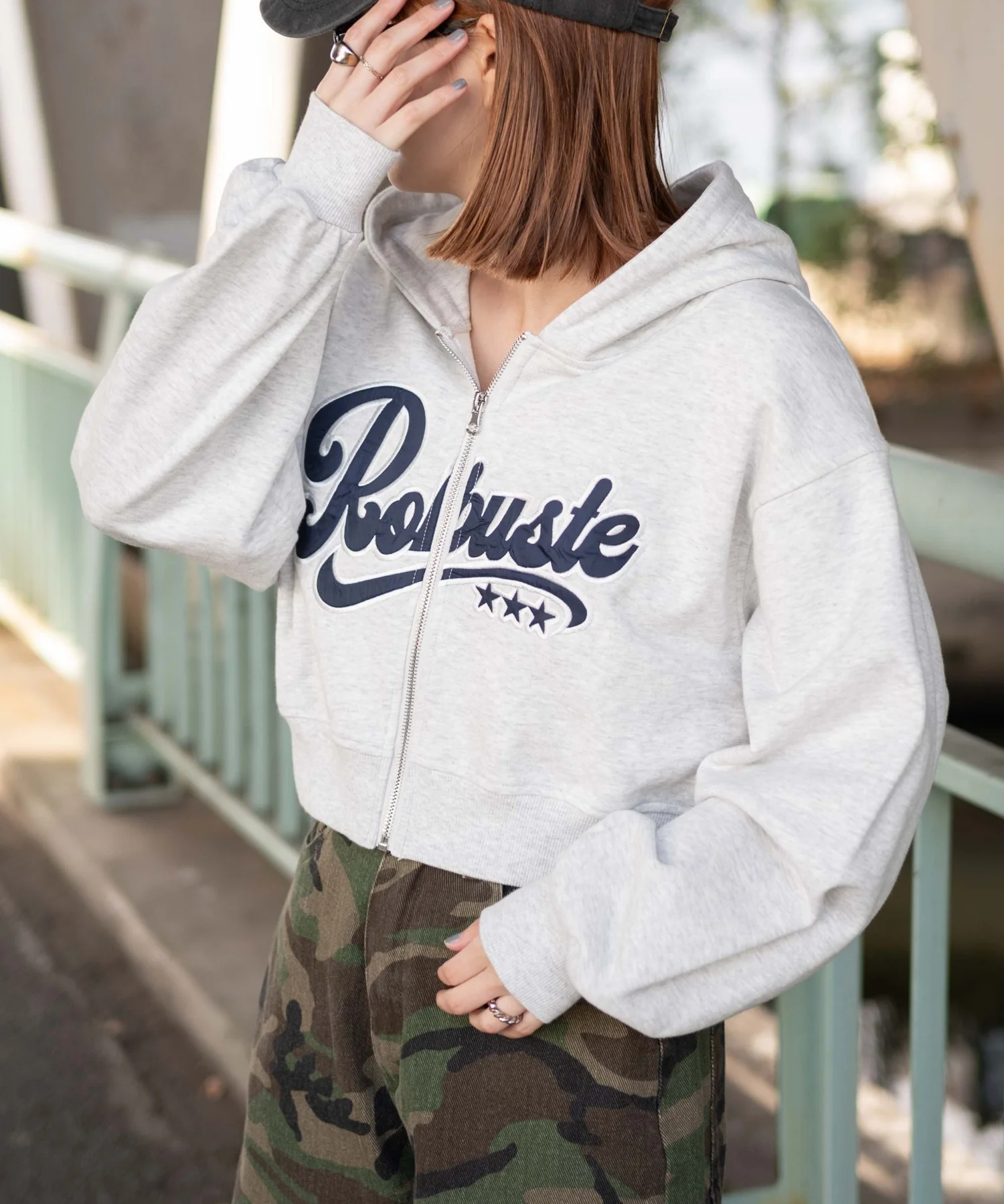 ロゴジップショートパーカー - Image 9