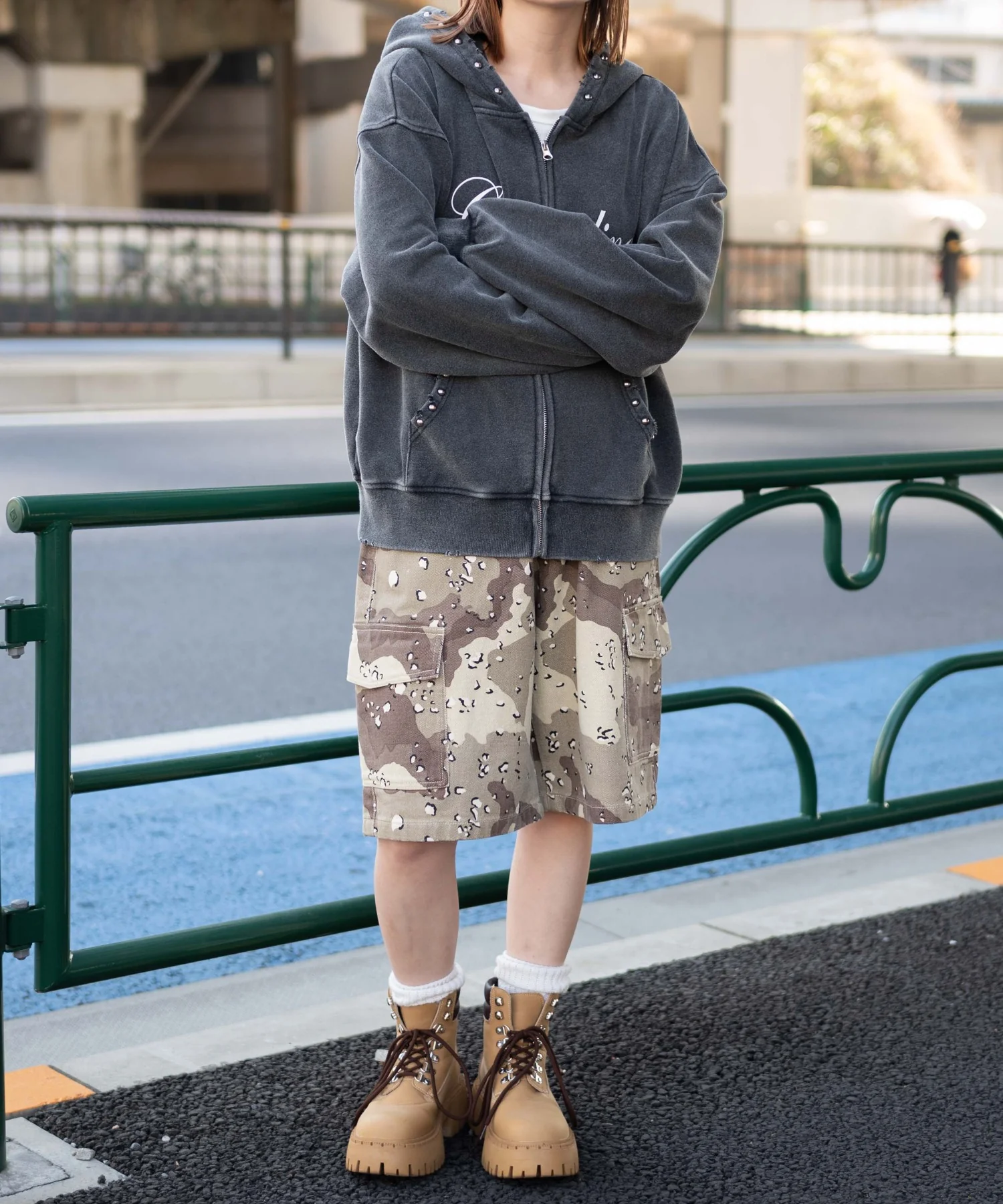 ヴィンテージライクスタッズジップパーカー - Image 15