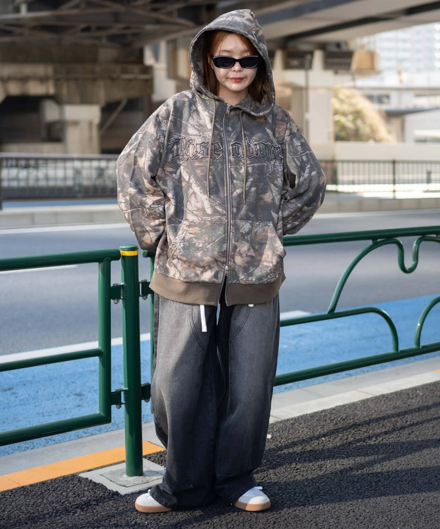 リアルツリーカモフラBIGZIPパーカー - Image 14