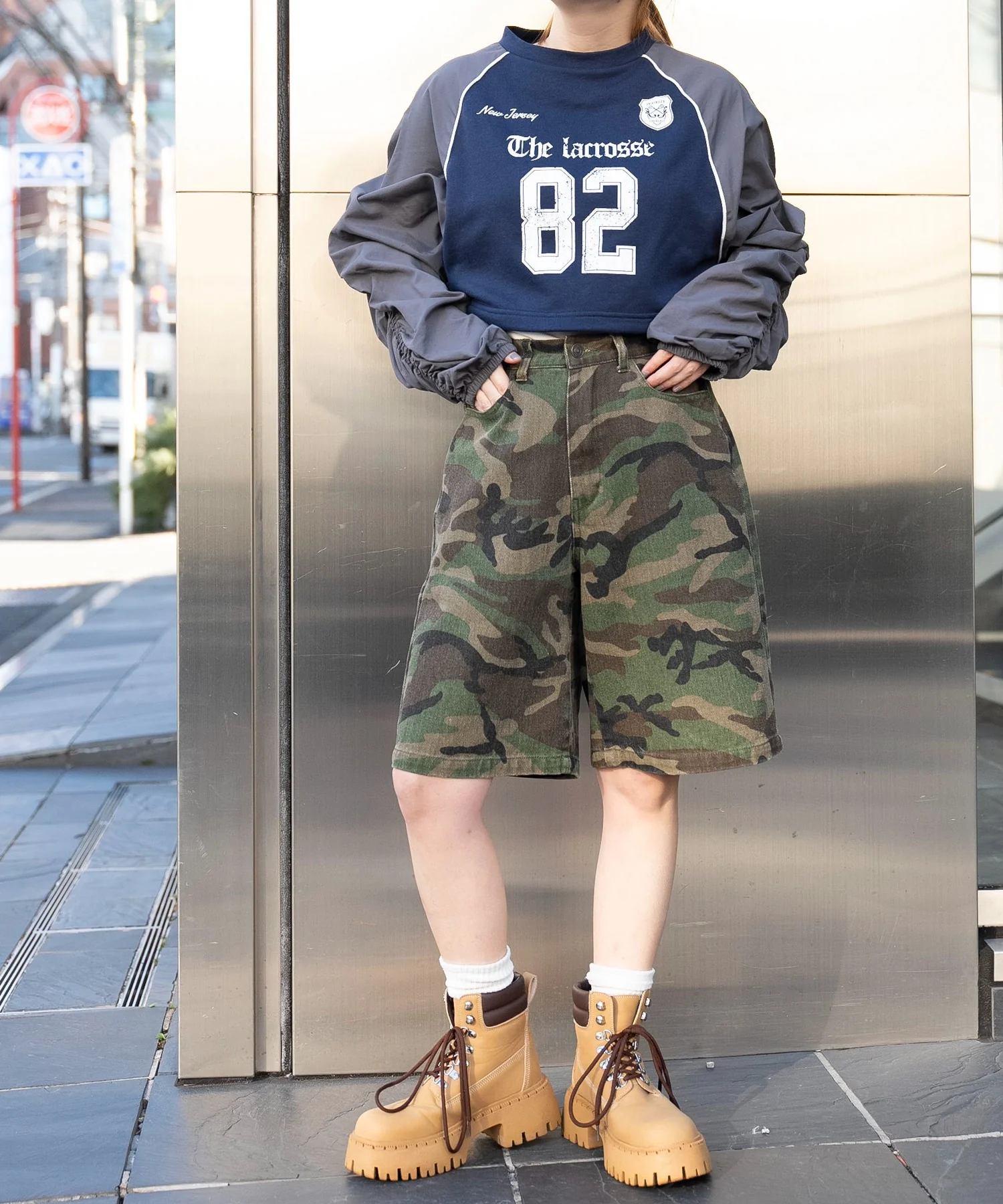 ナイロンスリーブナンバリングスウェット - Image 4