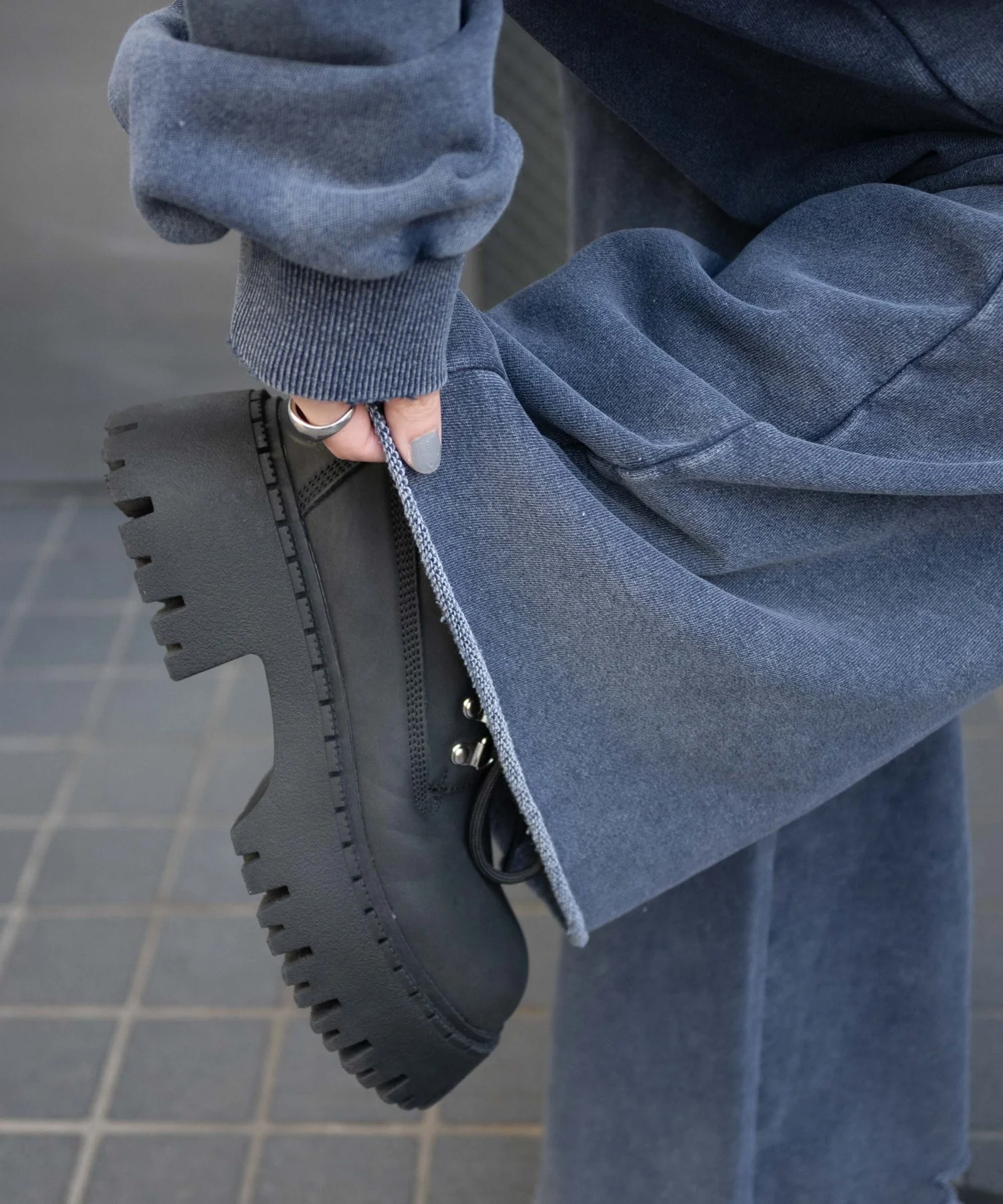 ダメージスウェットワイドパンツ - Image 11