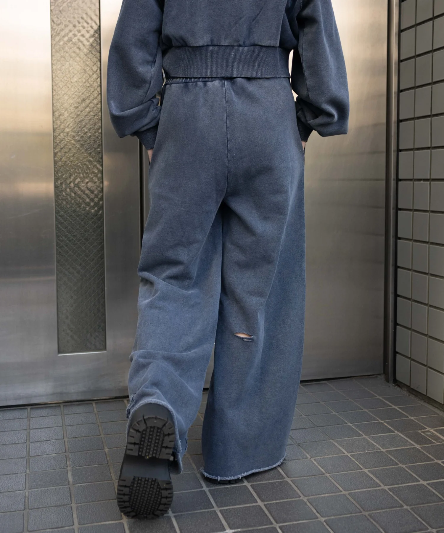 ダメージスウェットワイドパンツ - Image 14