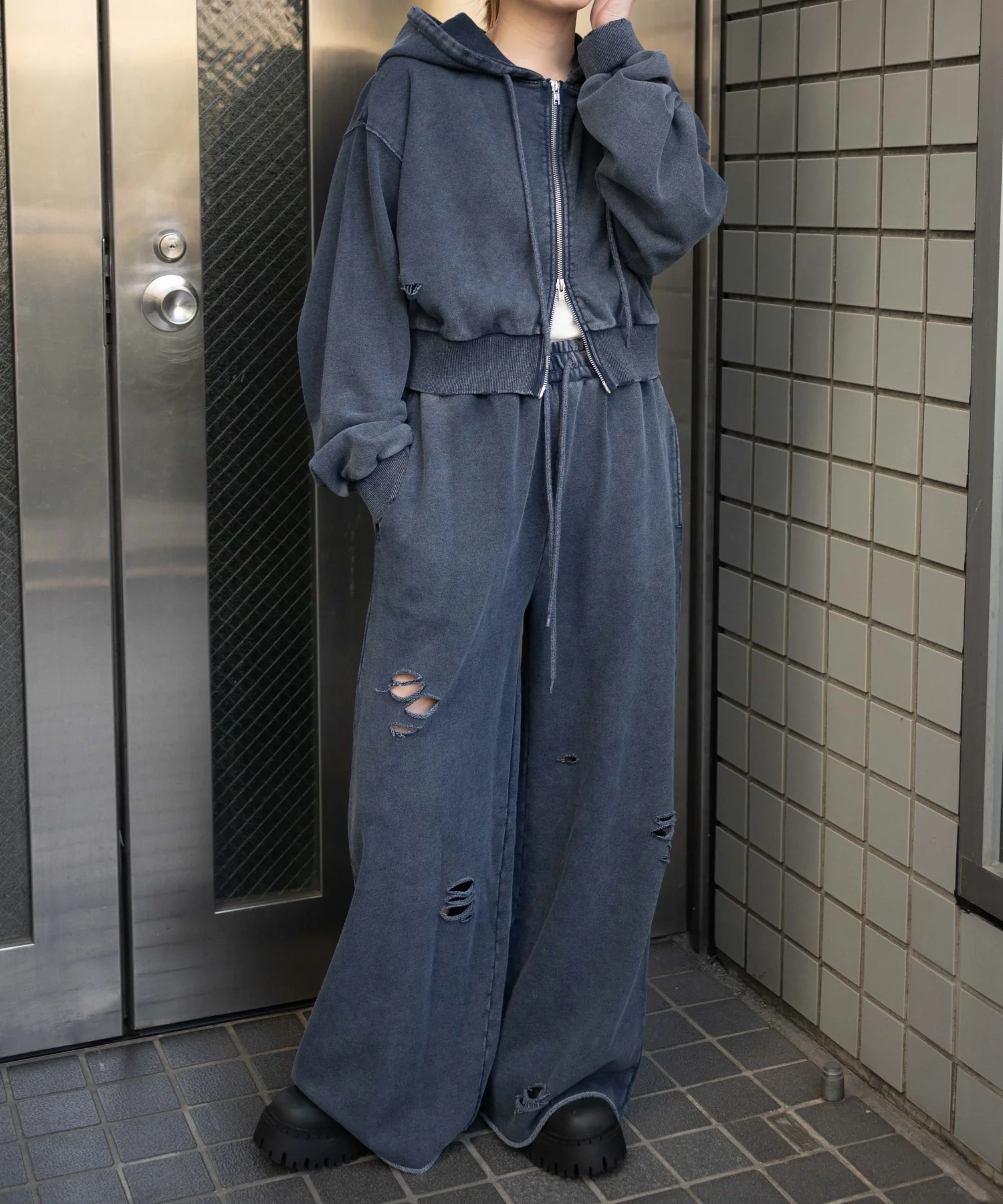 ダメージスウェットワイドパンツ - Image 15