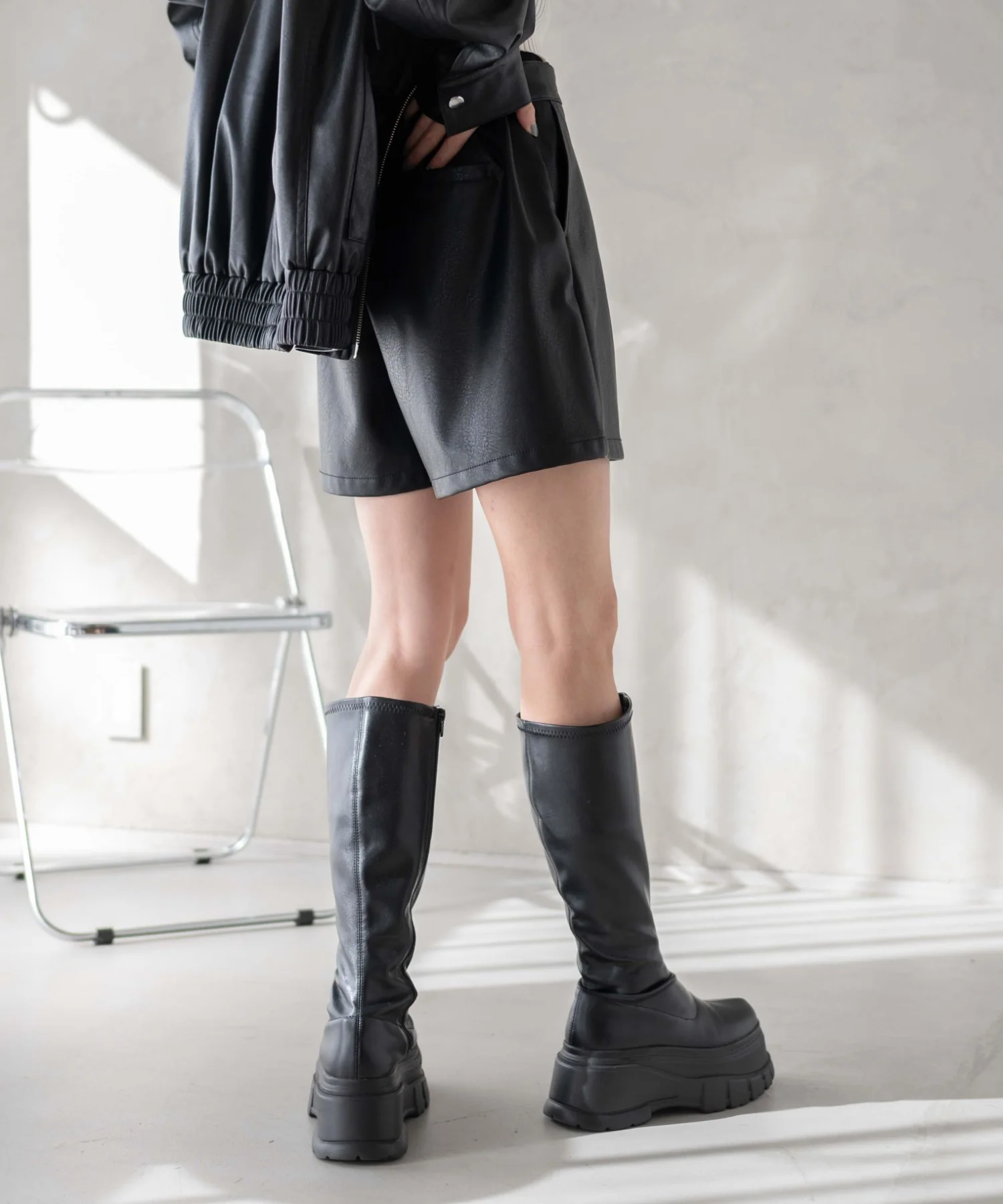 ヴィンテージライク合皮ショートパンツ - Image 5