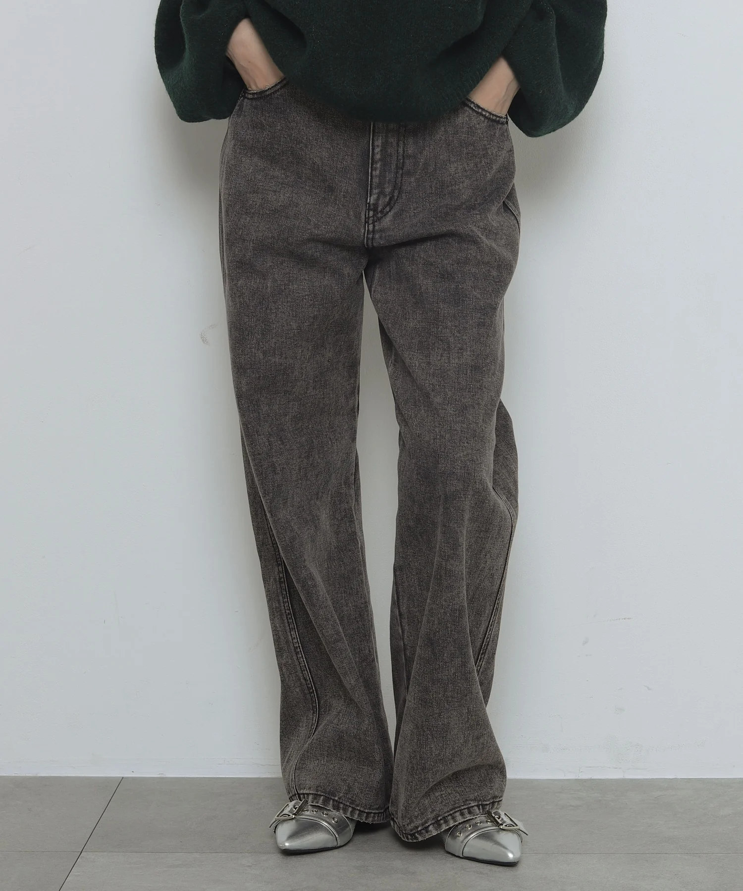 ストレートデニムパンツ - Image 40