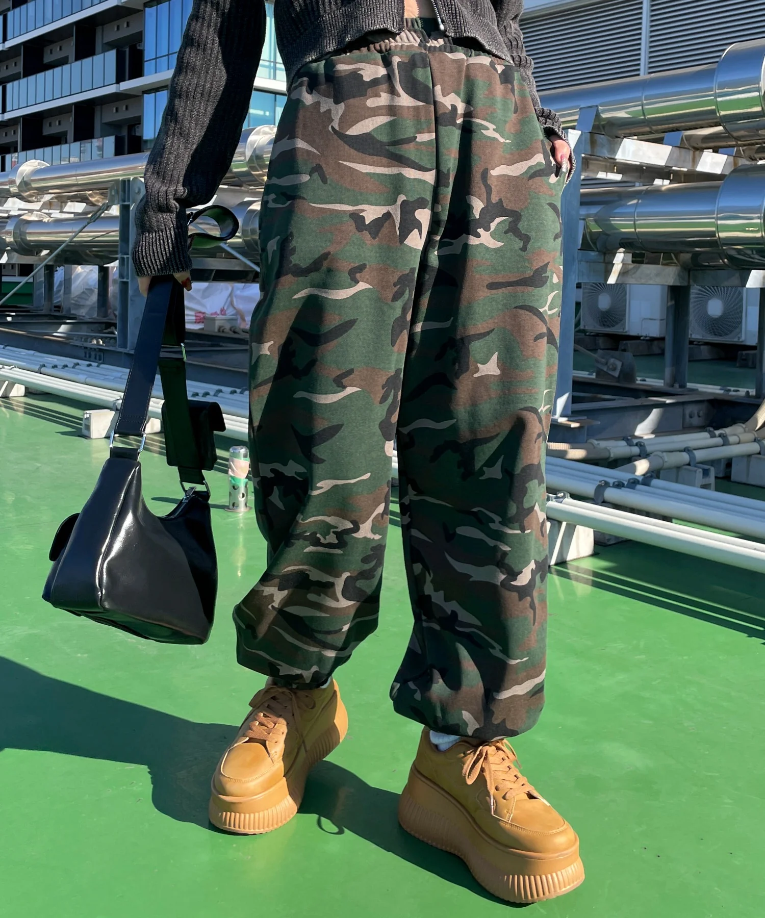 ヒップロゴスウェットパンツ - Image 17