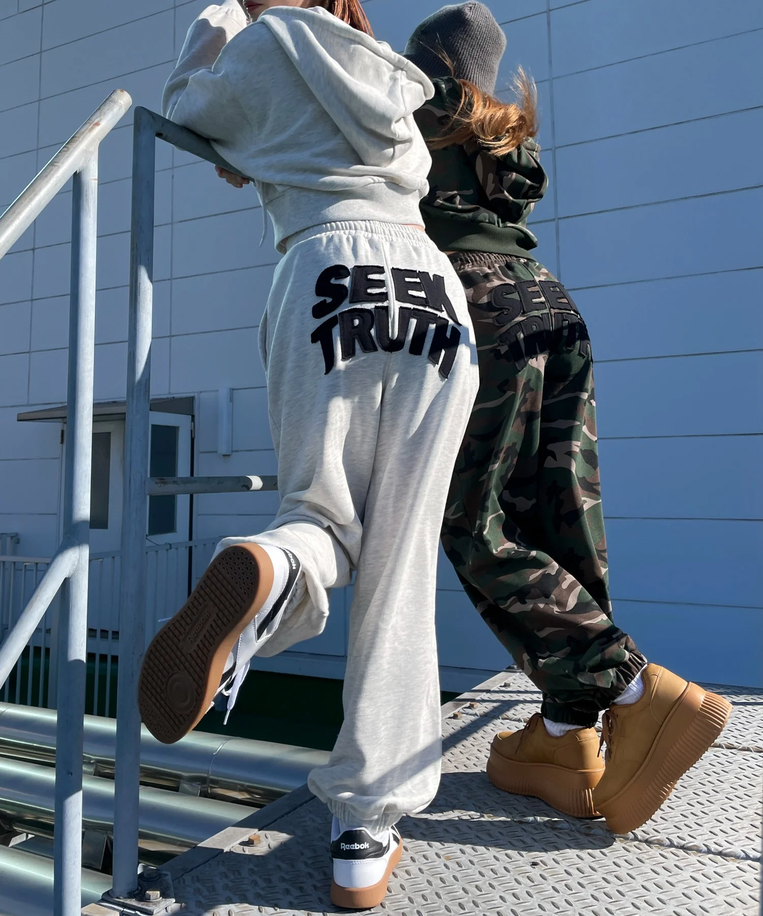 ヒップロゴスウェットパンツ - Image 3