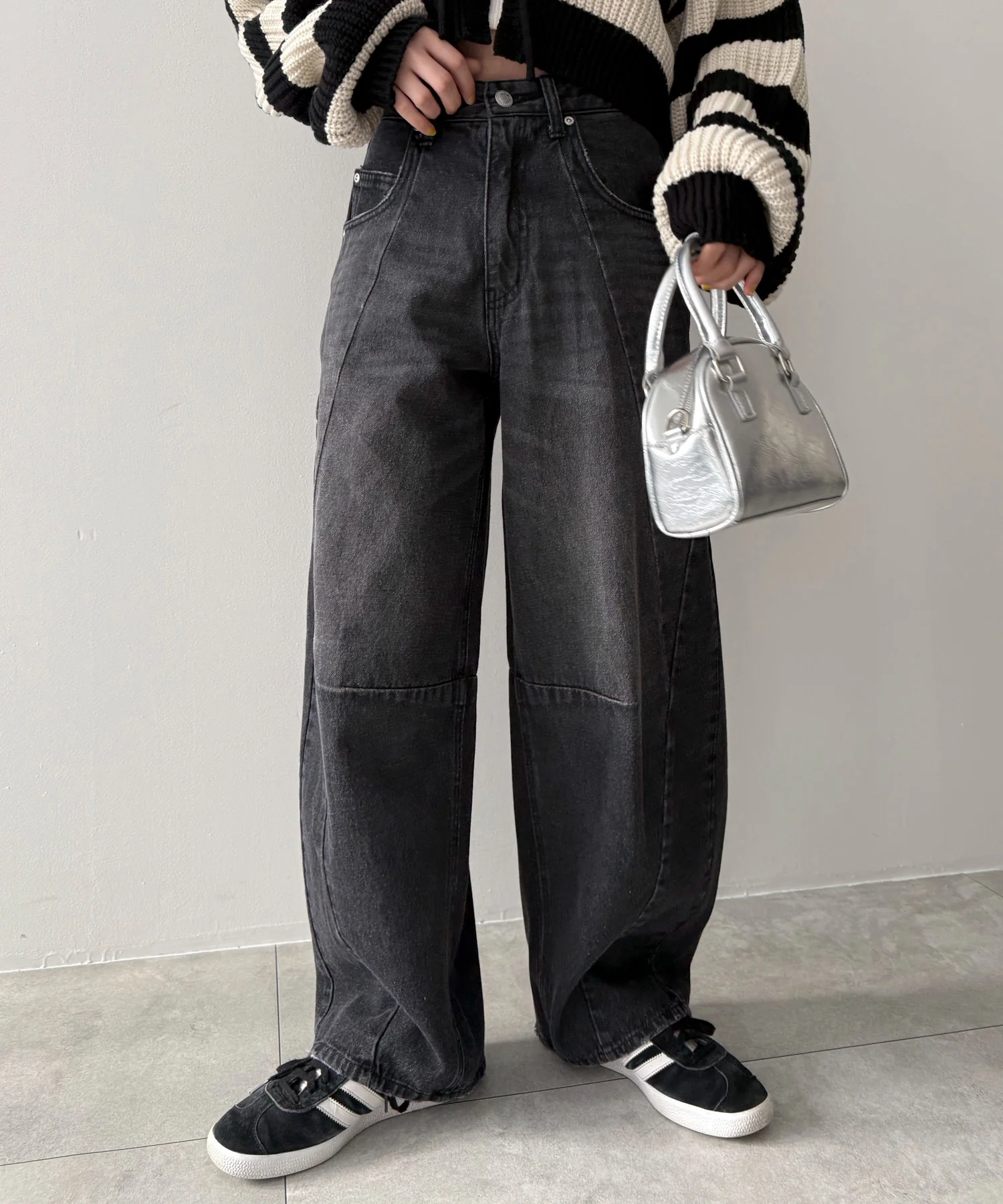 カーブラインバレルレッグデニムパンツ - Image 11