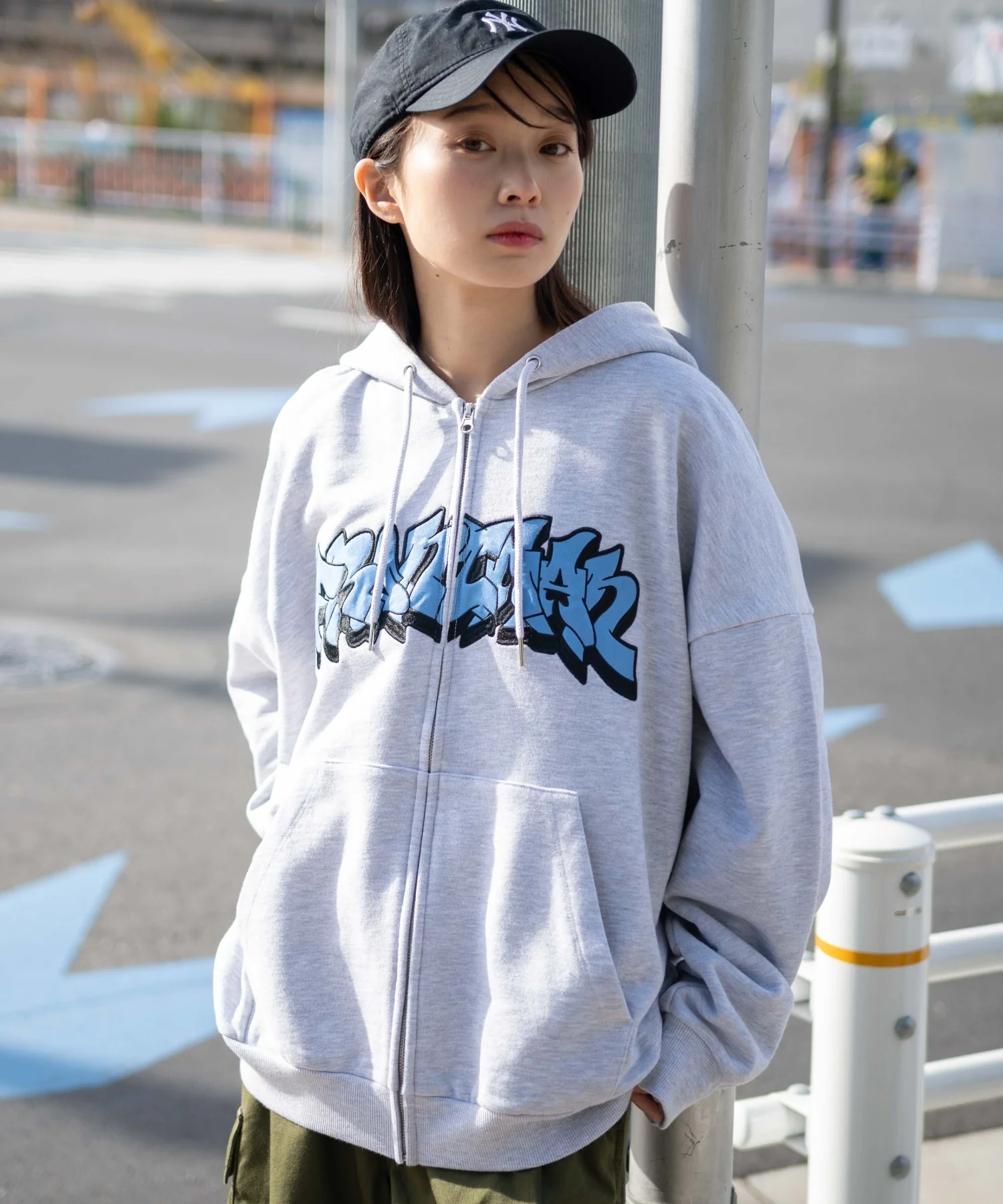 ワッペンロゴZIPパーカー - Image 32