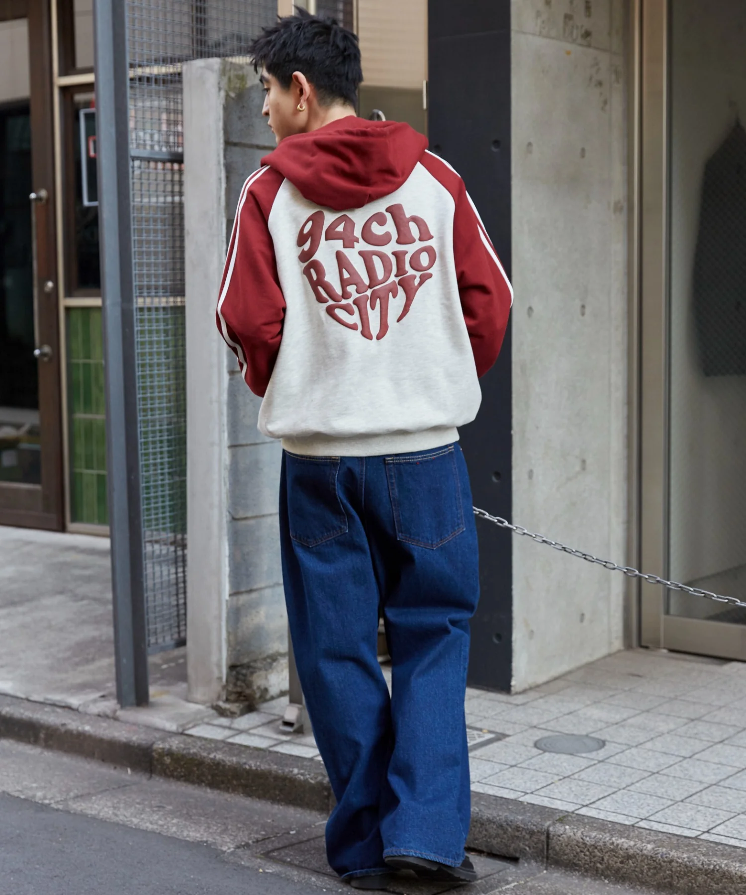 ラグラングラフィックZIPパーカー - Image 10