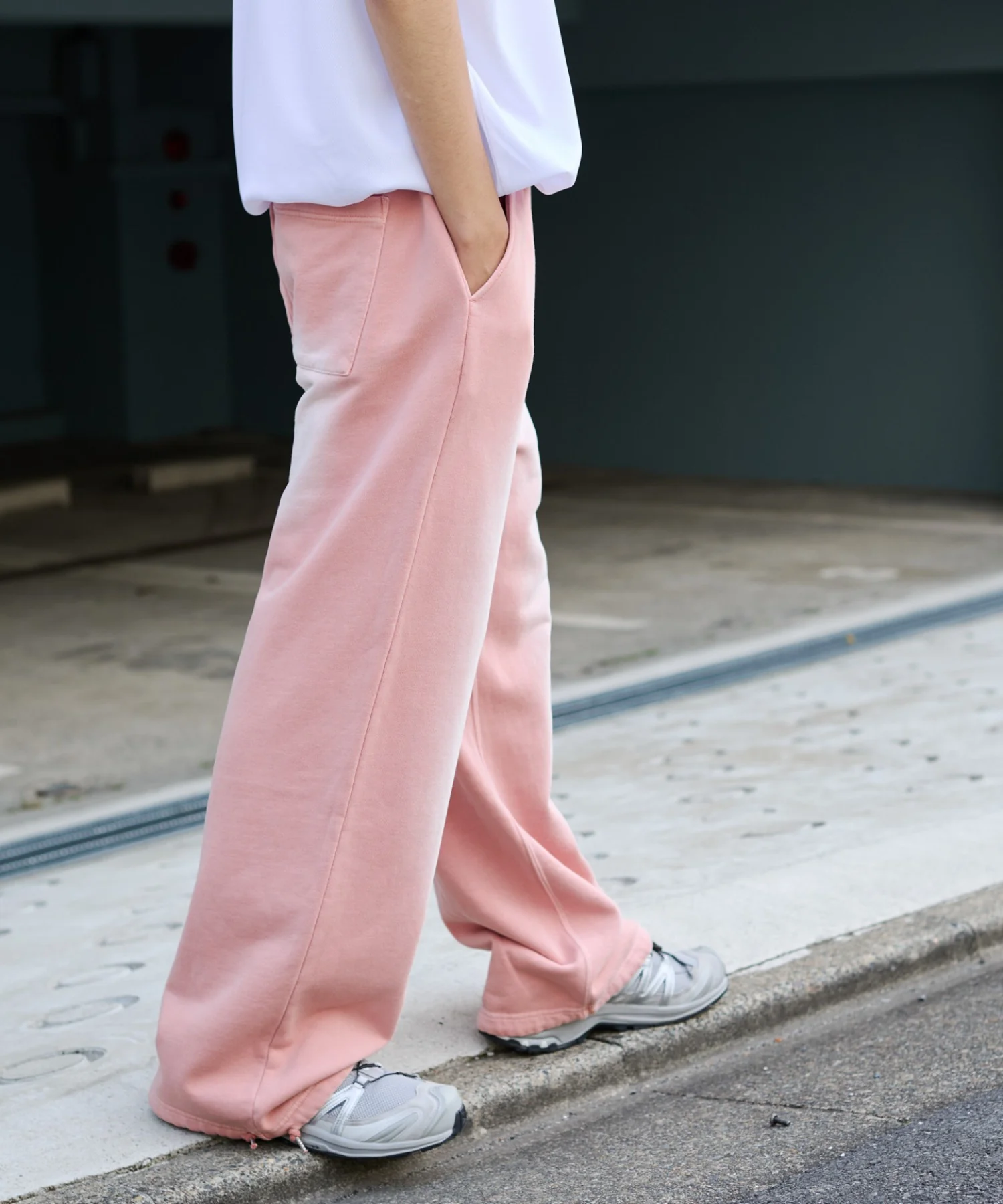 アシッドウォッシュグラフィックスウェットパンツ - Image 12
