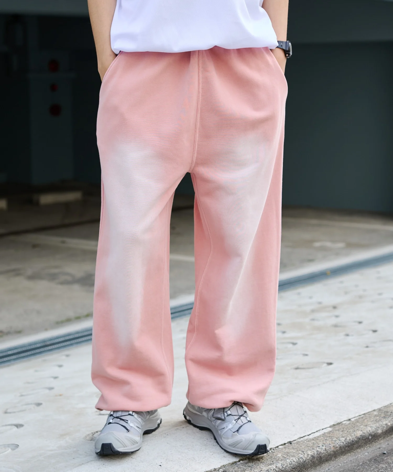 アシッドウォッシュグラフィックスウェットパンツ - Image 13