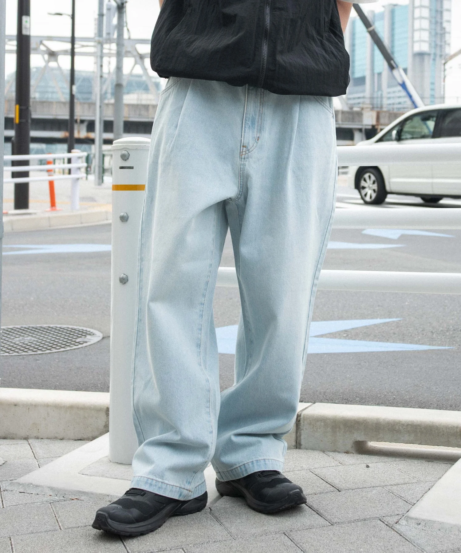 ルーズテーパードデニムパンツ - Image 15