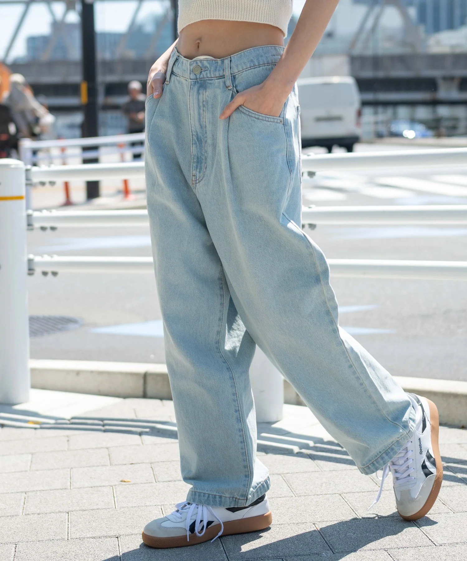 ルーズテーパードデニムパンツ - Image 23