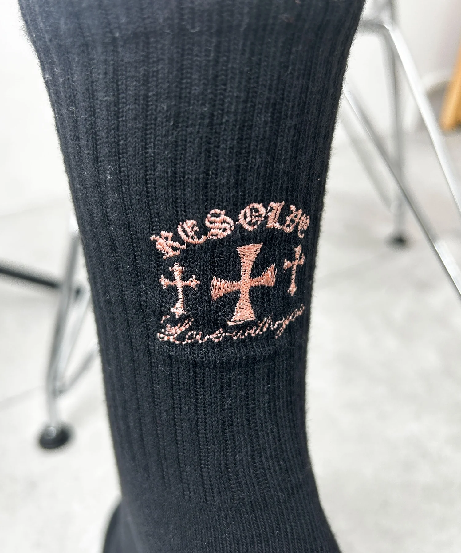 バック刺繍底パイルクルーソックス(23-25cm) - Image 3