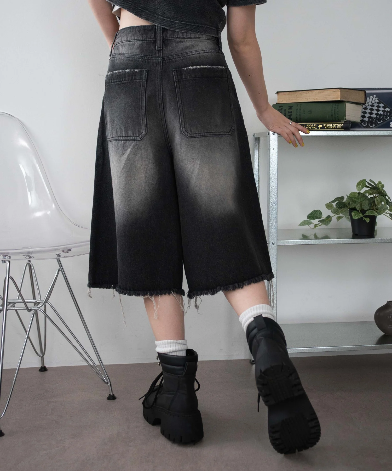 ヴィンテージウォッシュダメージバギーハーフパンツ - Image 14