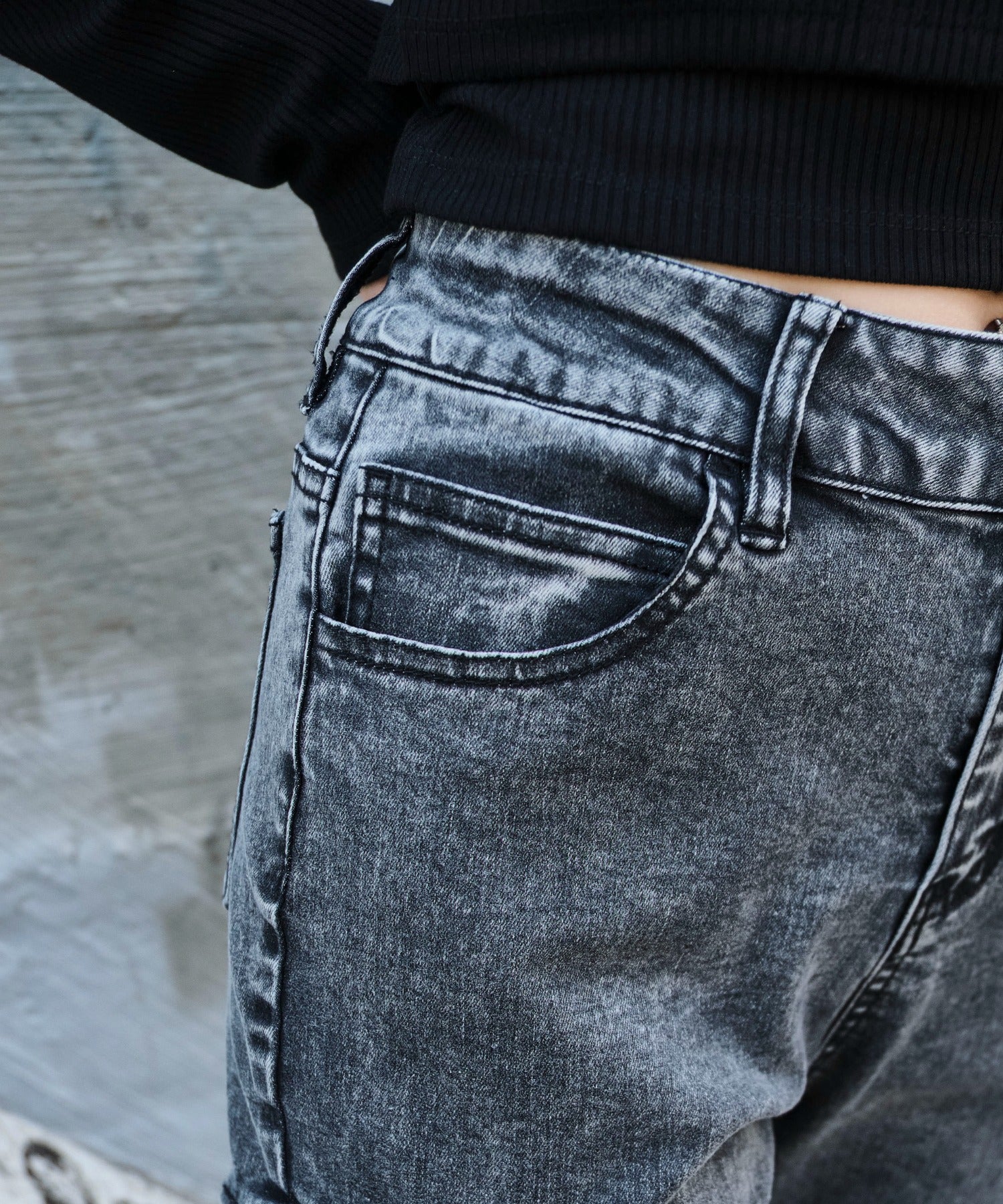 カットアウトリボンストレッチデニムフレアパンツ - Image 6