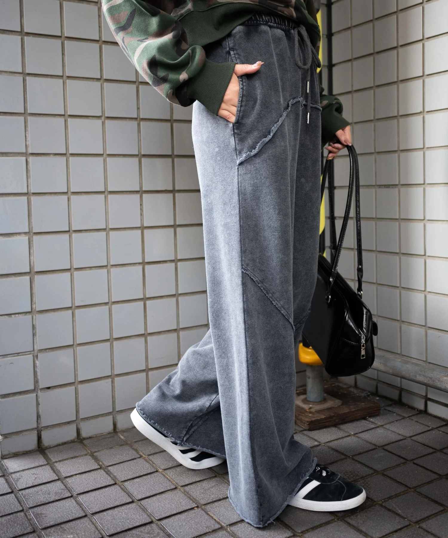 ヴィンテージウォッシュスウェットワイドパンツ - Image 16