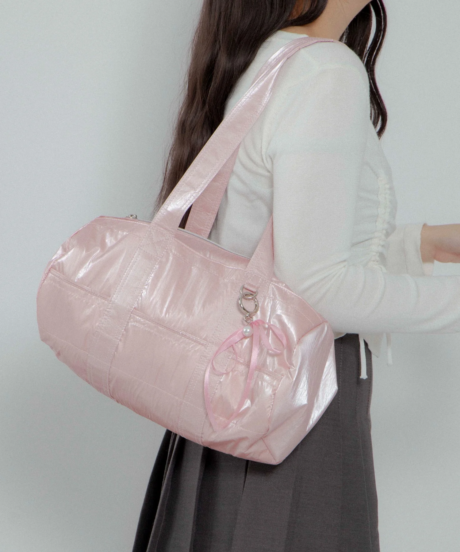 サテンリボンチャーム付きボストンバッグ - Image 7