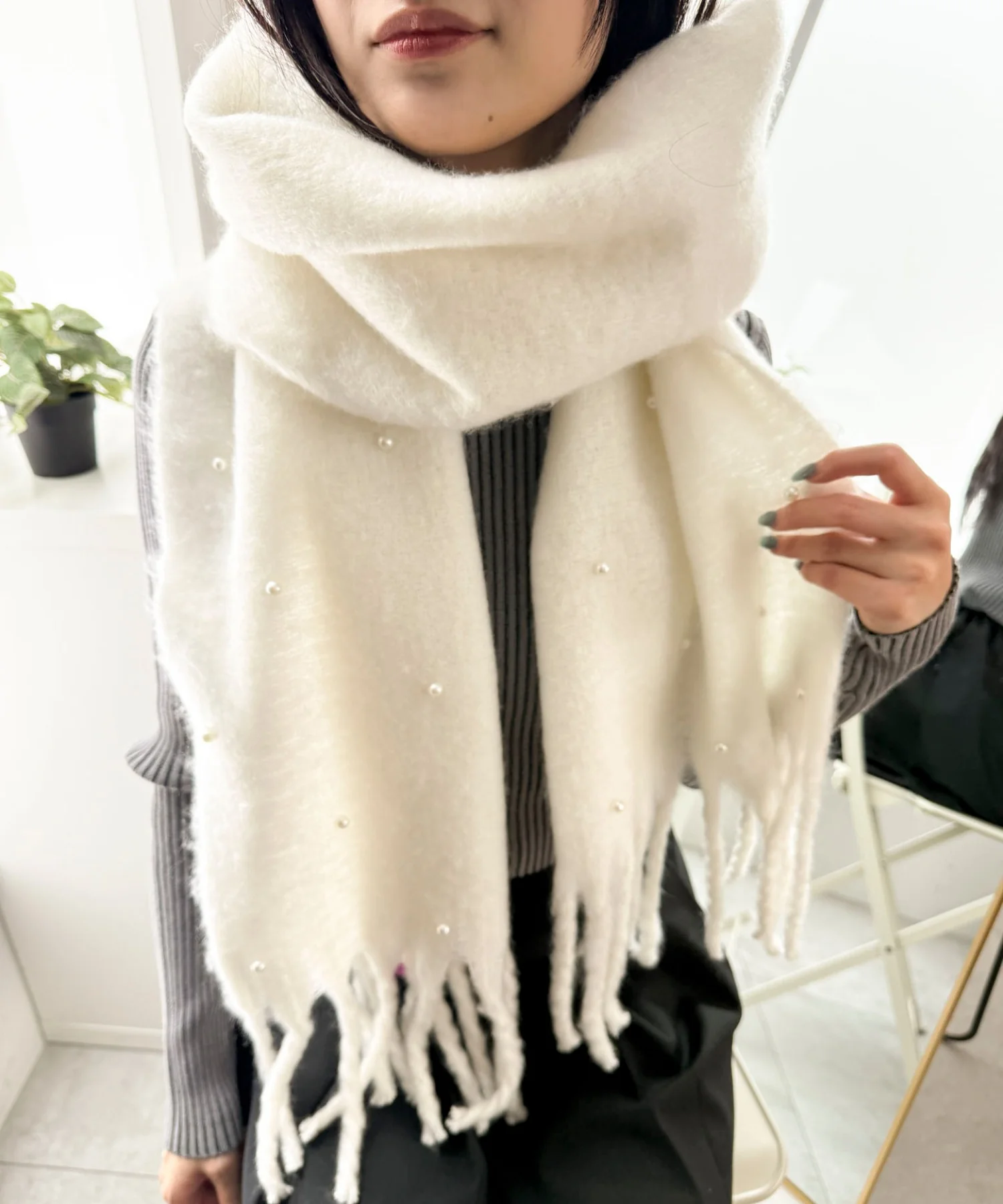 パール付きワイドフリンジストール - Image 7