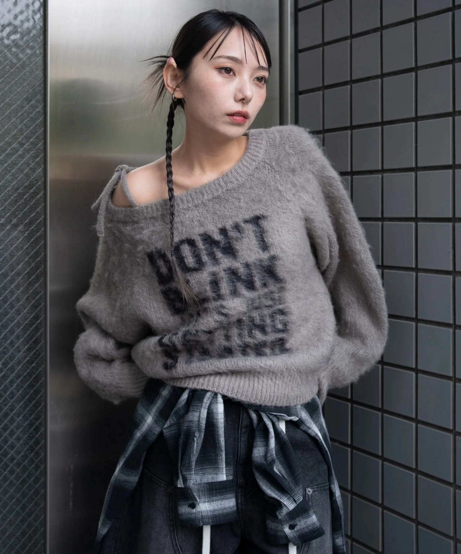 シャギー2WAYグラフィックワンショルニット - Image 15