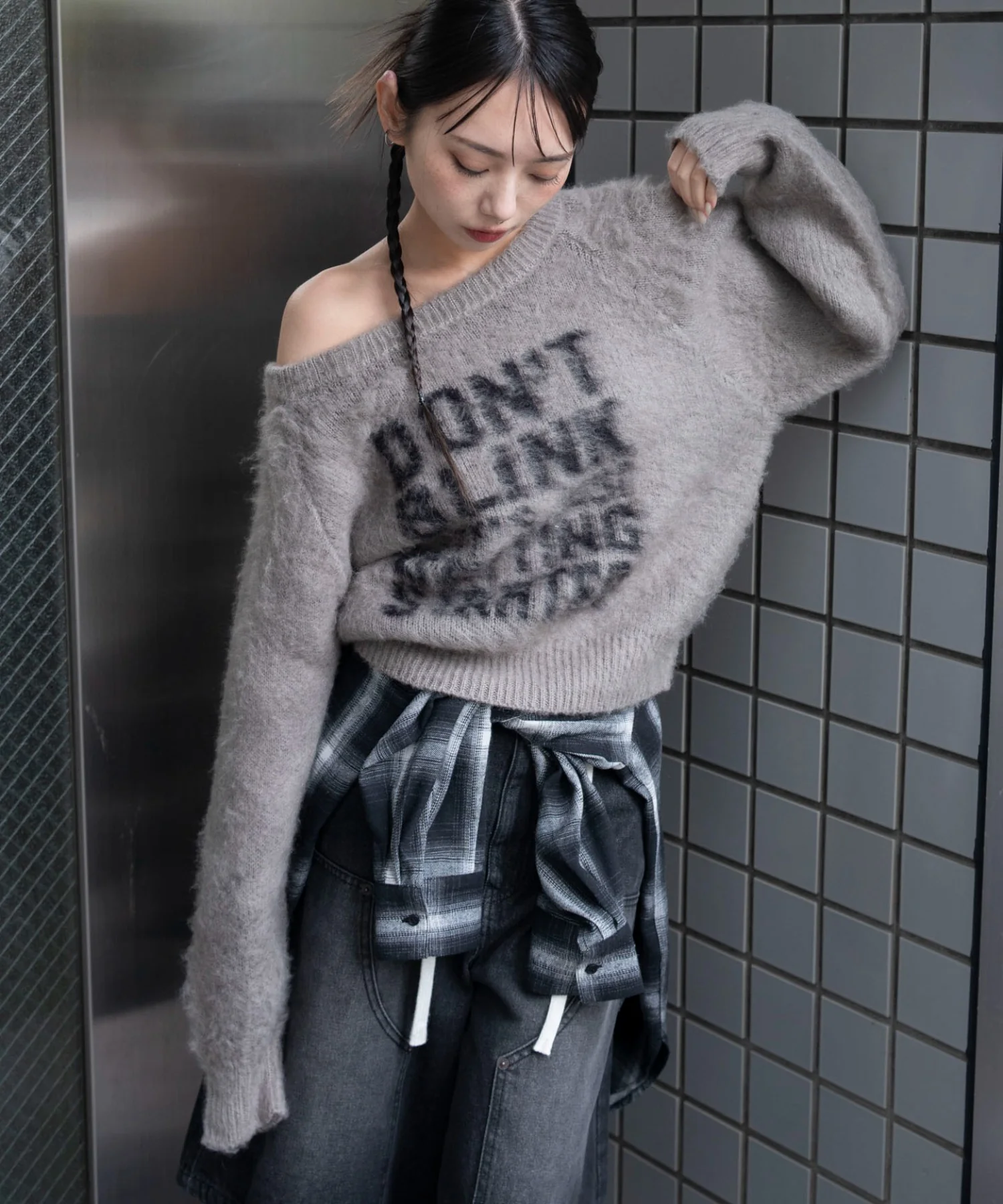 シャギー2WAYグラフィックワンショルニット - Image 17