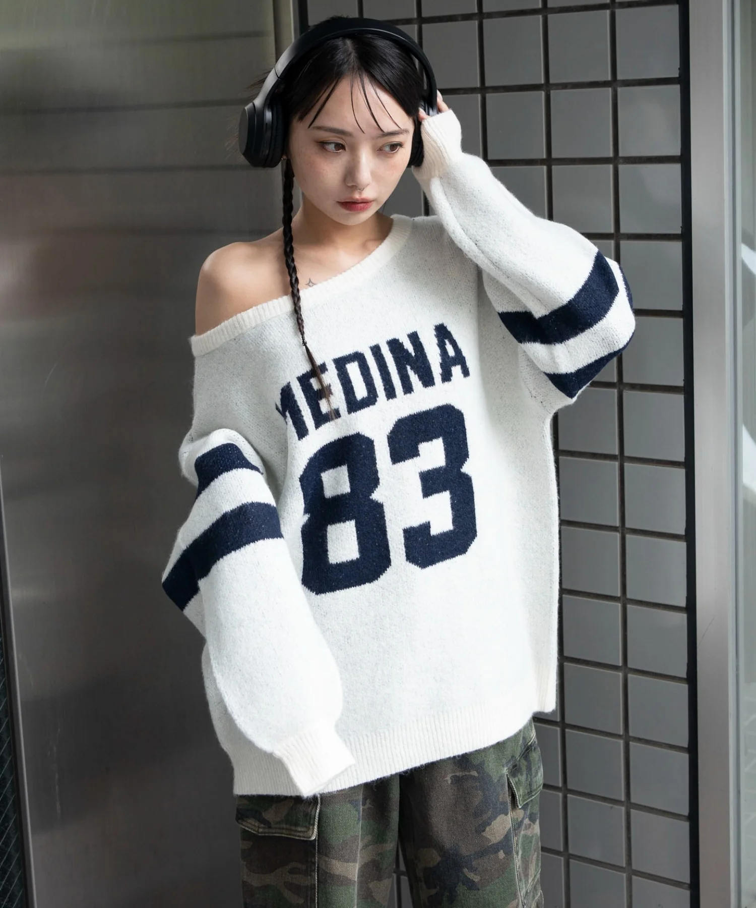 フラッフィー2WAYグラフィックワンショルBIGニット