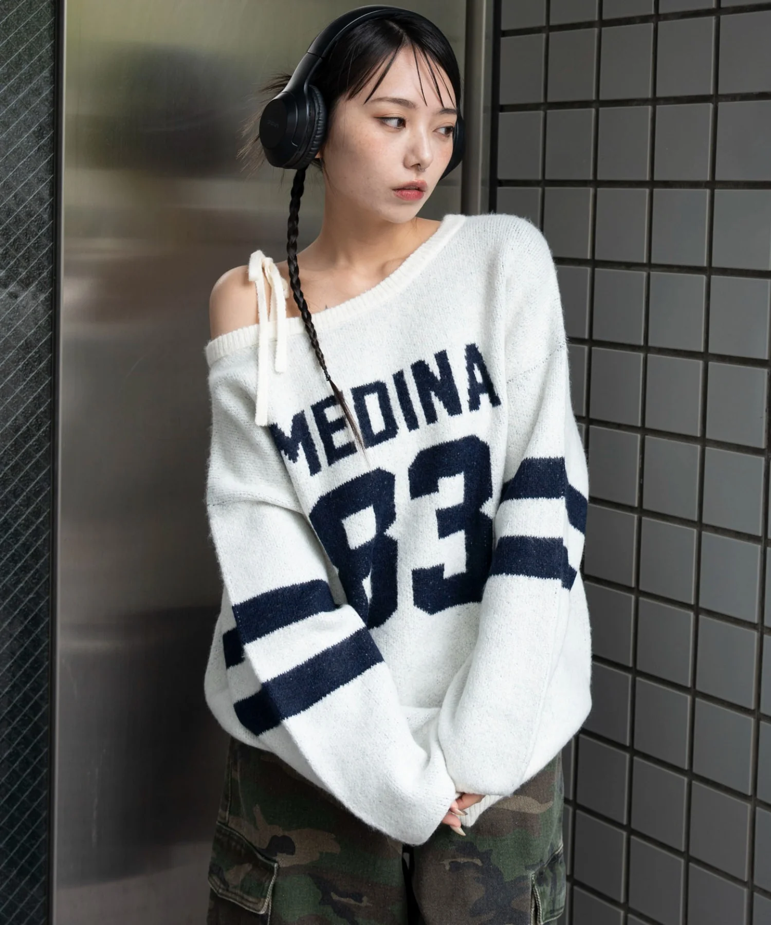 フラッフィー2WAYグラフィックワンショルBIGニット - Image 11