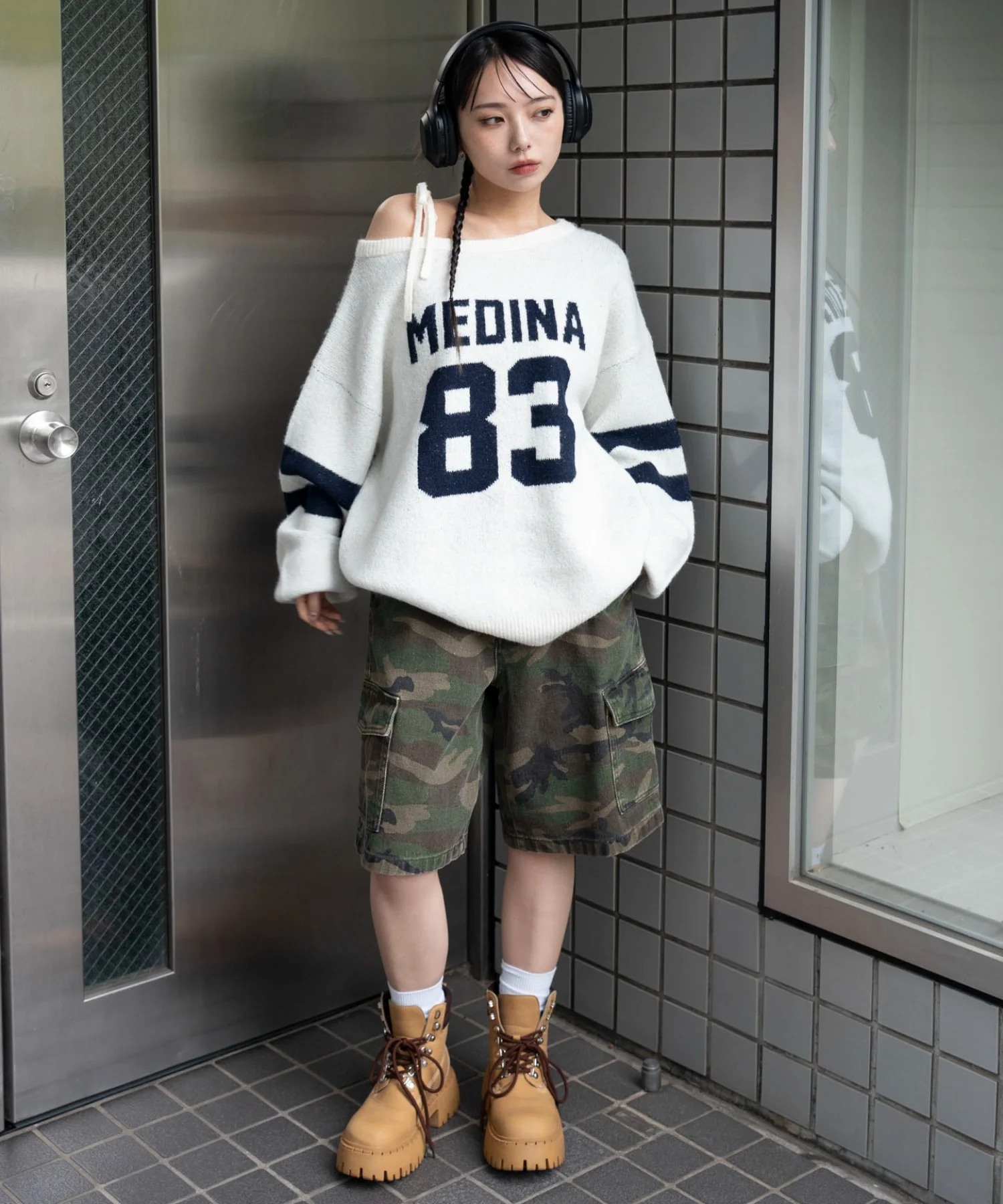 フラッフィー2WAYグラフィックワンショルBIGニット - Image 4