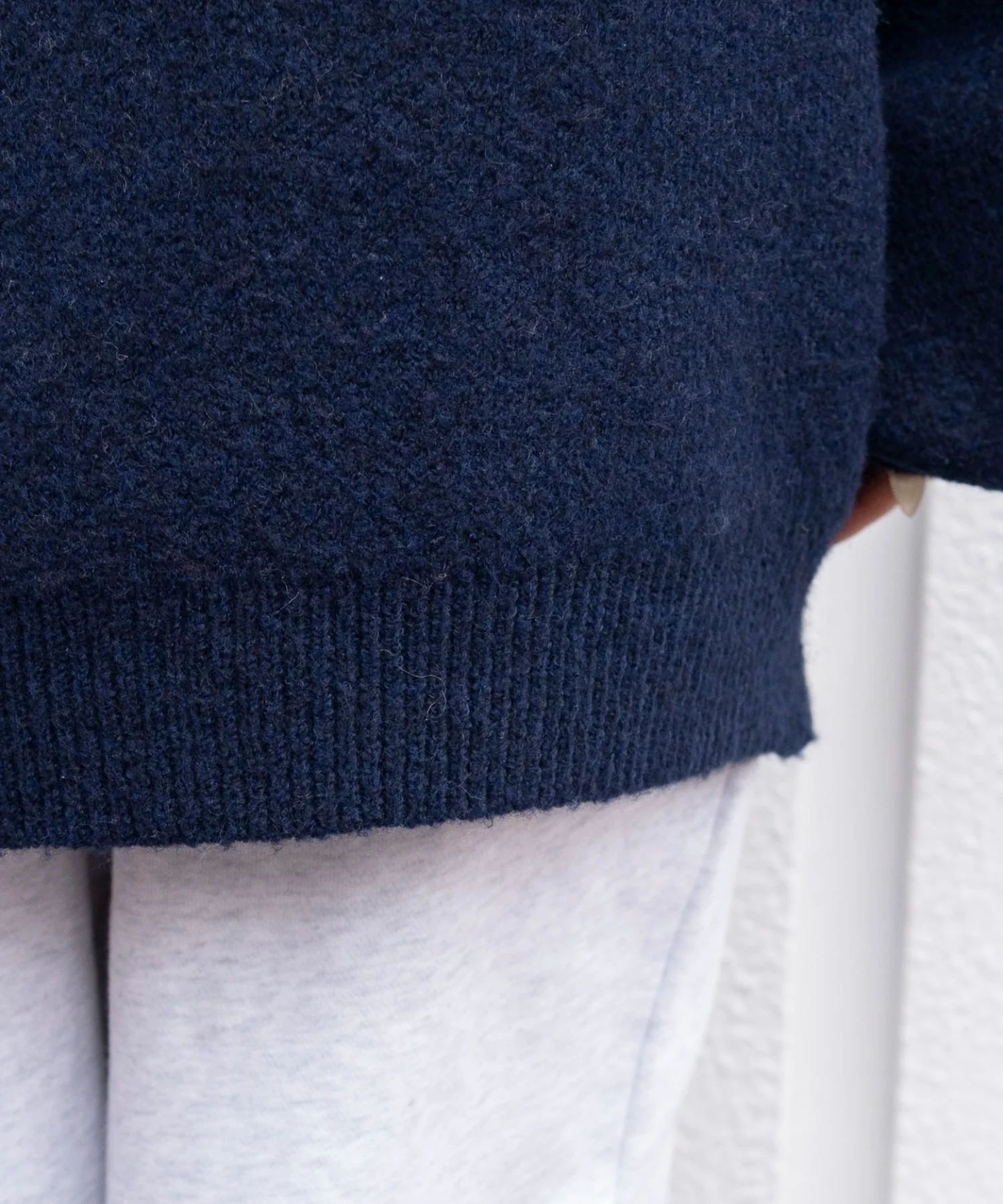 フラッフィー2WAYグラフィックワンショルBIGニット - Image 9