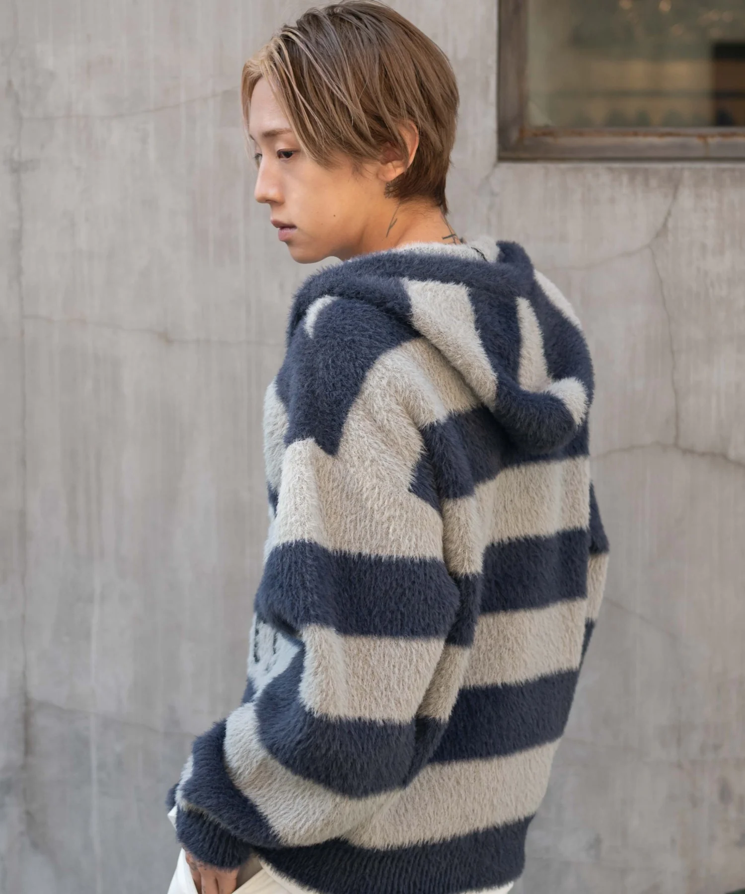 シャギーグラフィックZIPパーカー - Image 25