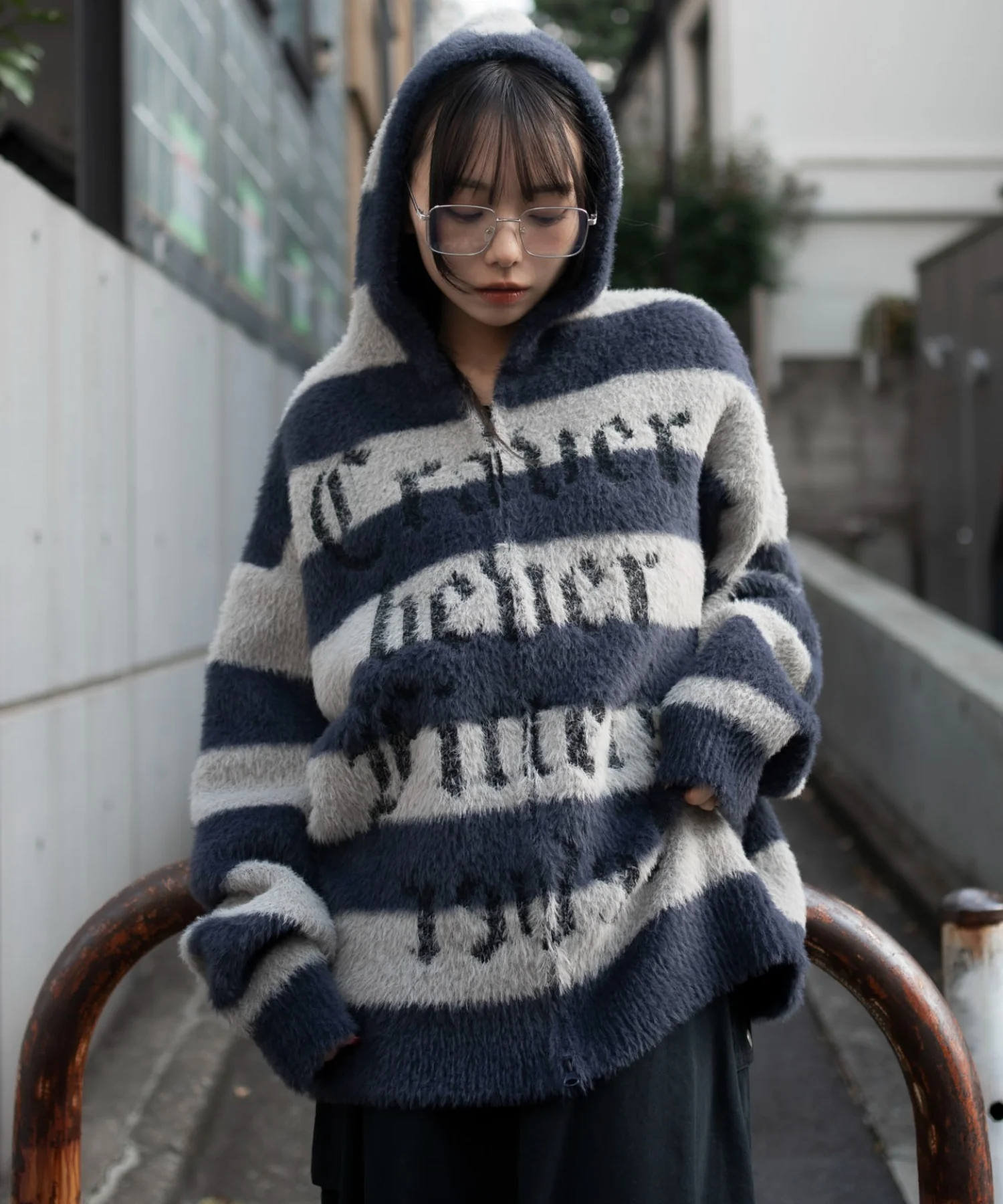 シャギーグラフィックZIPパーカー - Image 32