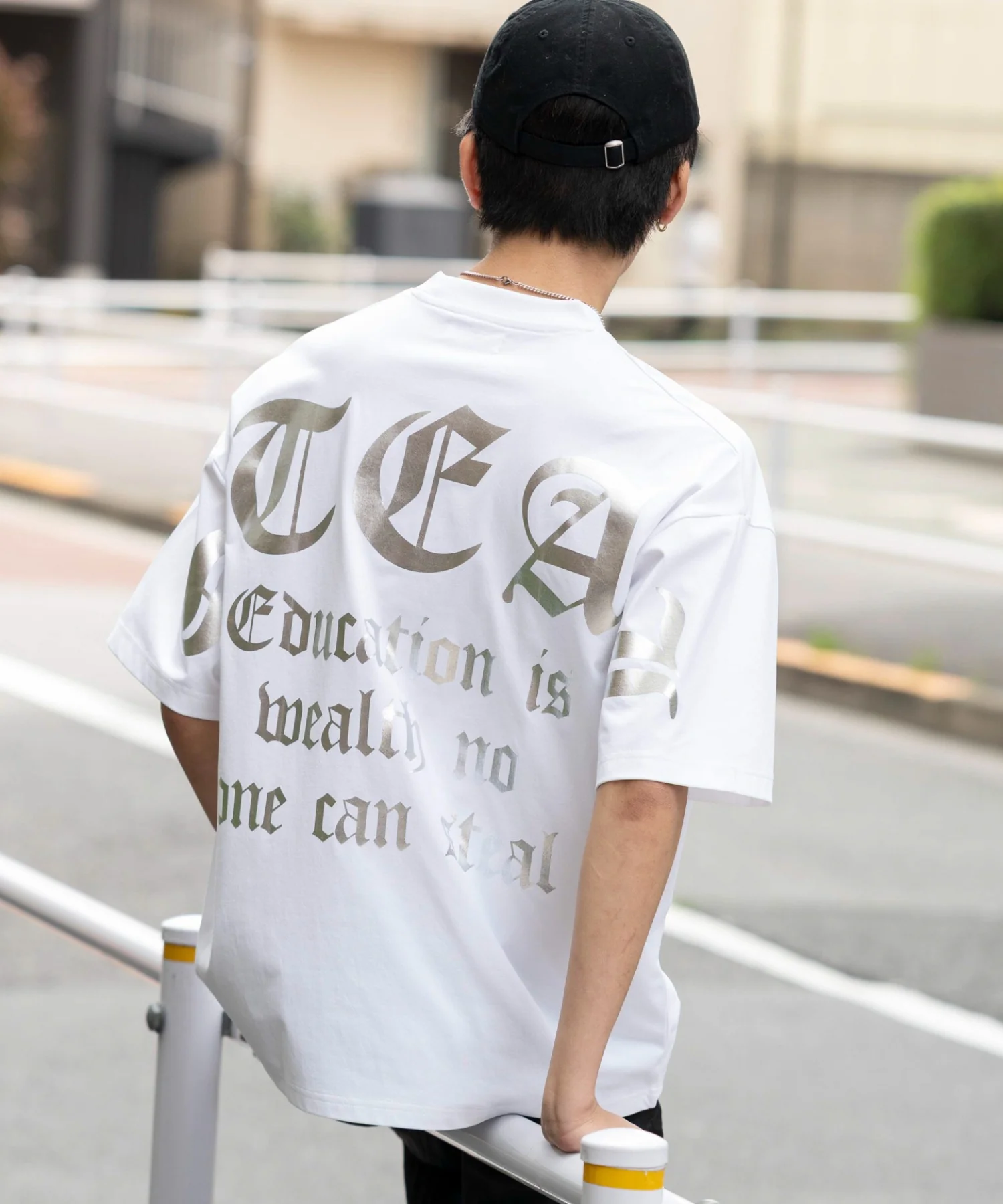 アクセ付きBIGロゴT(SS)