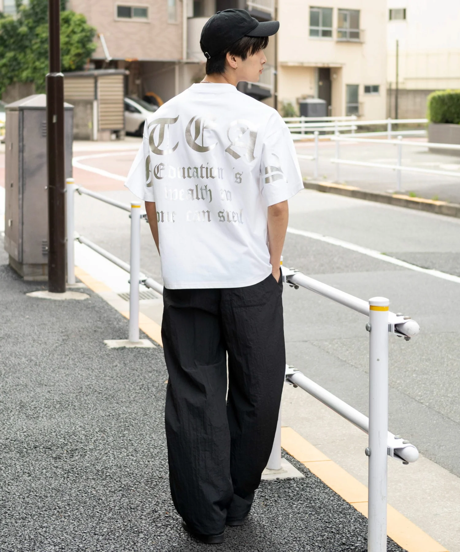 アクセ付きBIGロゴT(SS) - Image 7