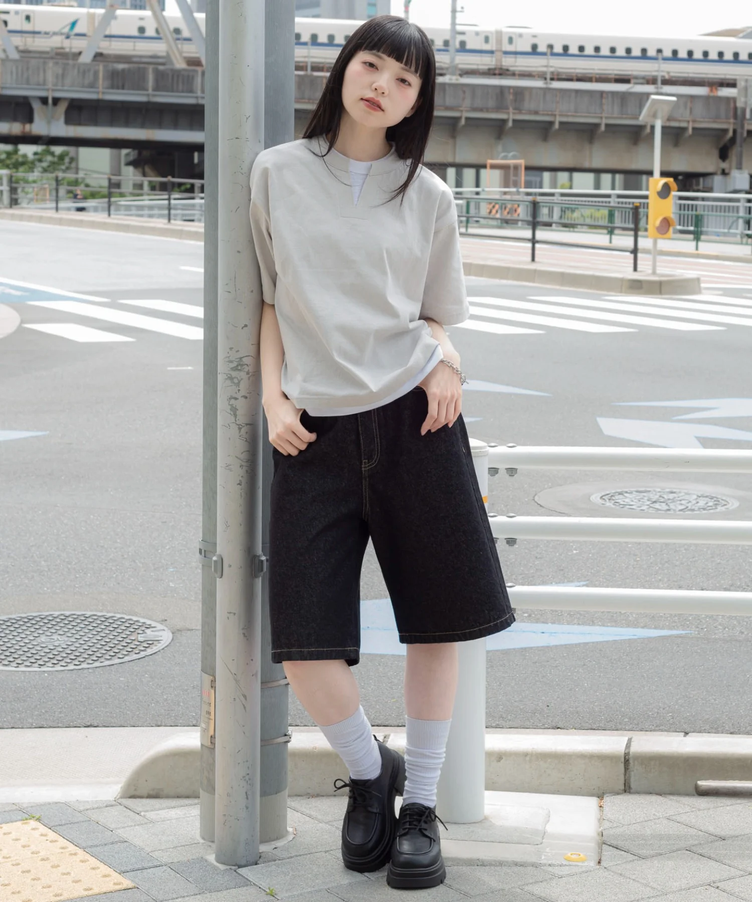 フェイクレイヤードキーネックT（SS） - Image 5