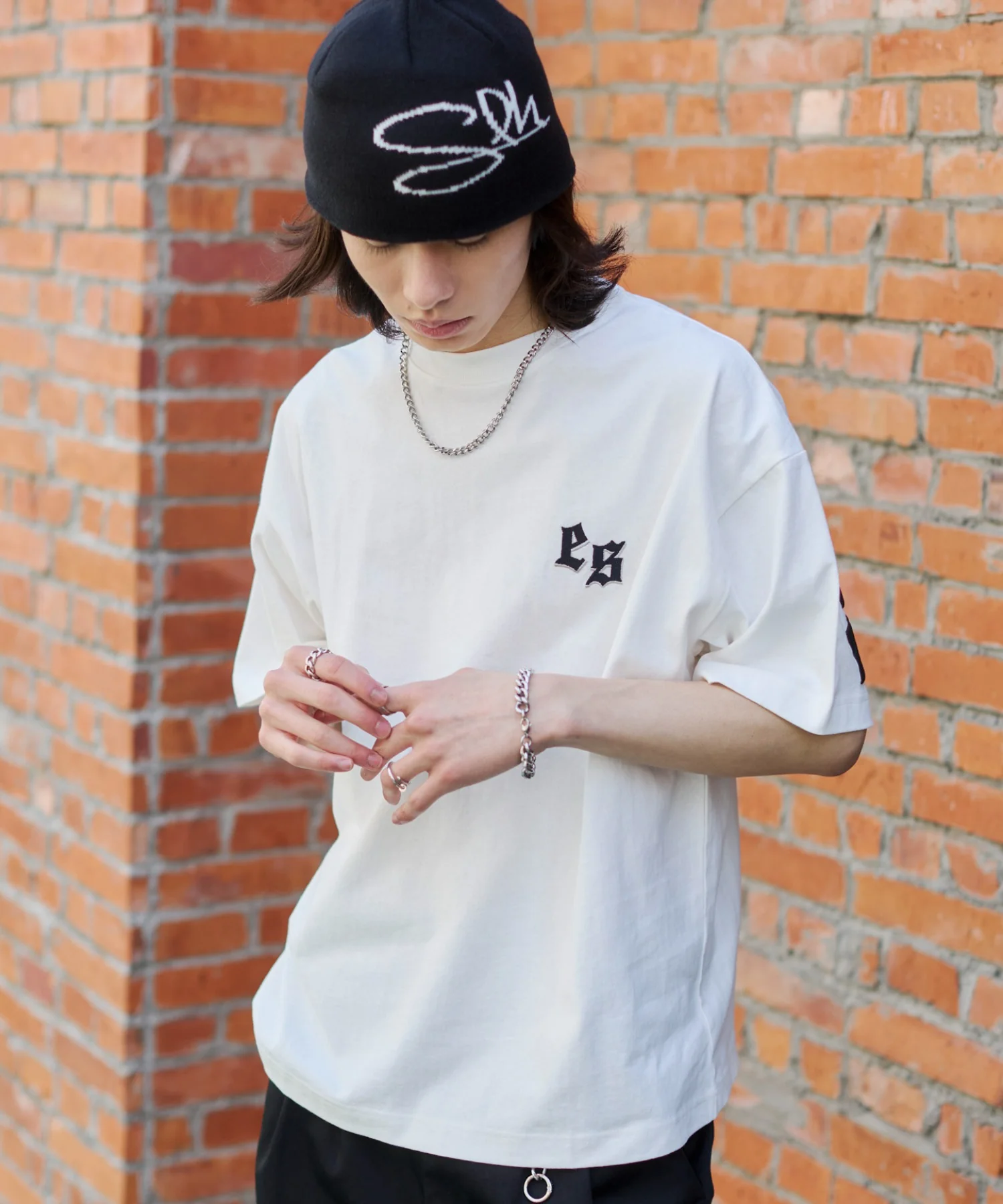 アクセ付きストレートライングラフィックT(SS) - Image 13