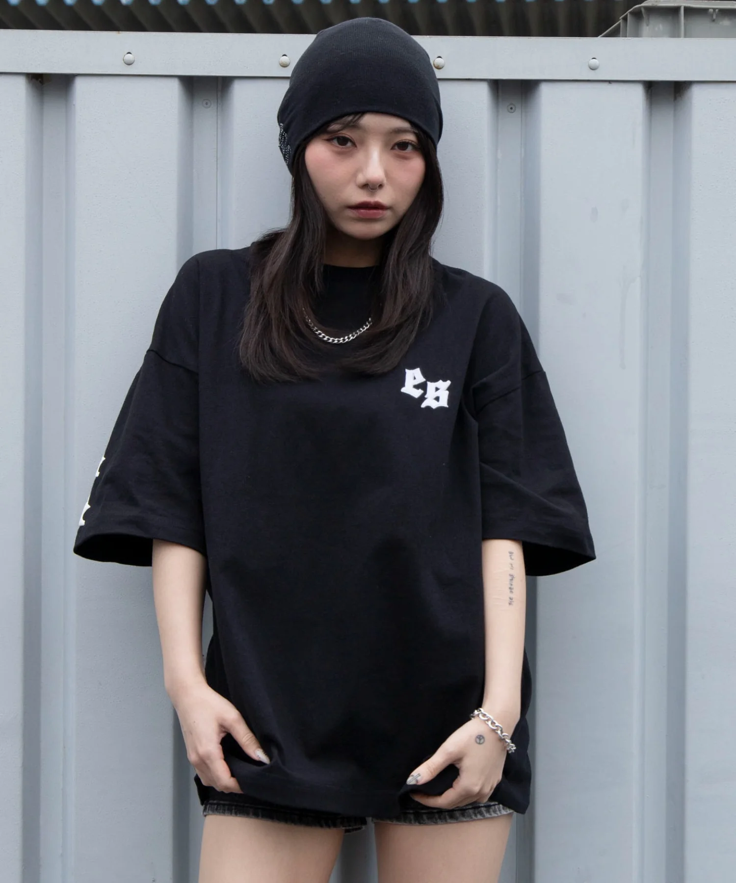 アクセ付きストレートライングラフィックT(SS) - Image 24